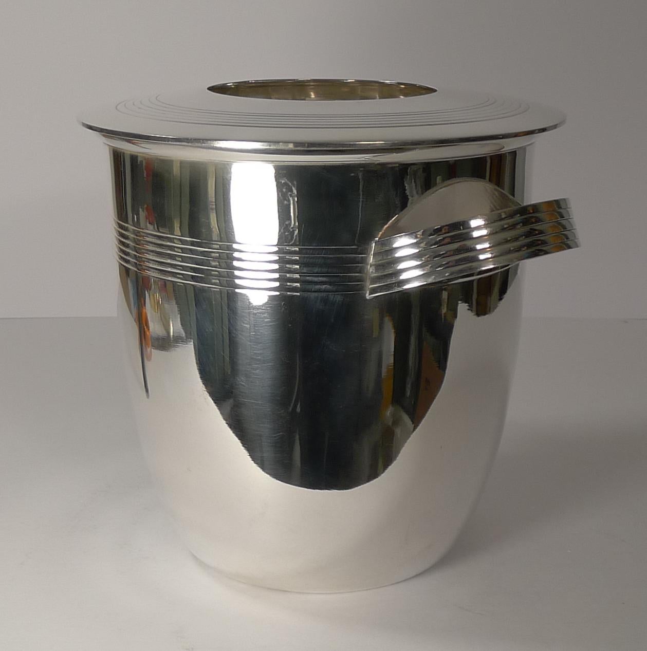 Mid-20th Century Stylish Vintage French Art Deco Champagne Bucket / Wine Cooler, circa 1940