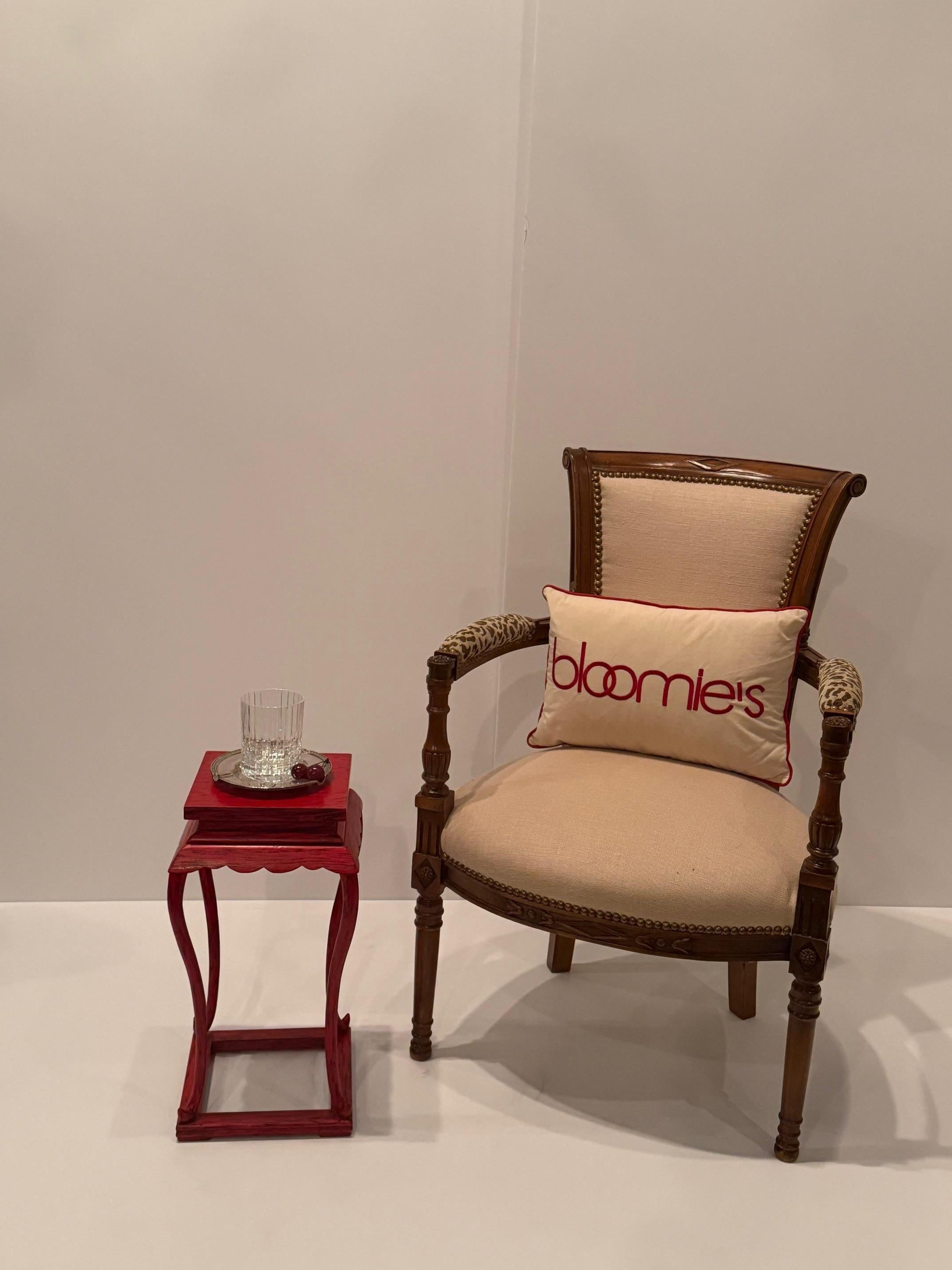 Lacquered Stylish Vintage Red Lacquer Square Side Table For Sale