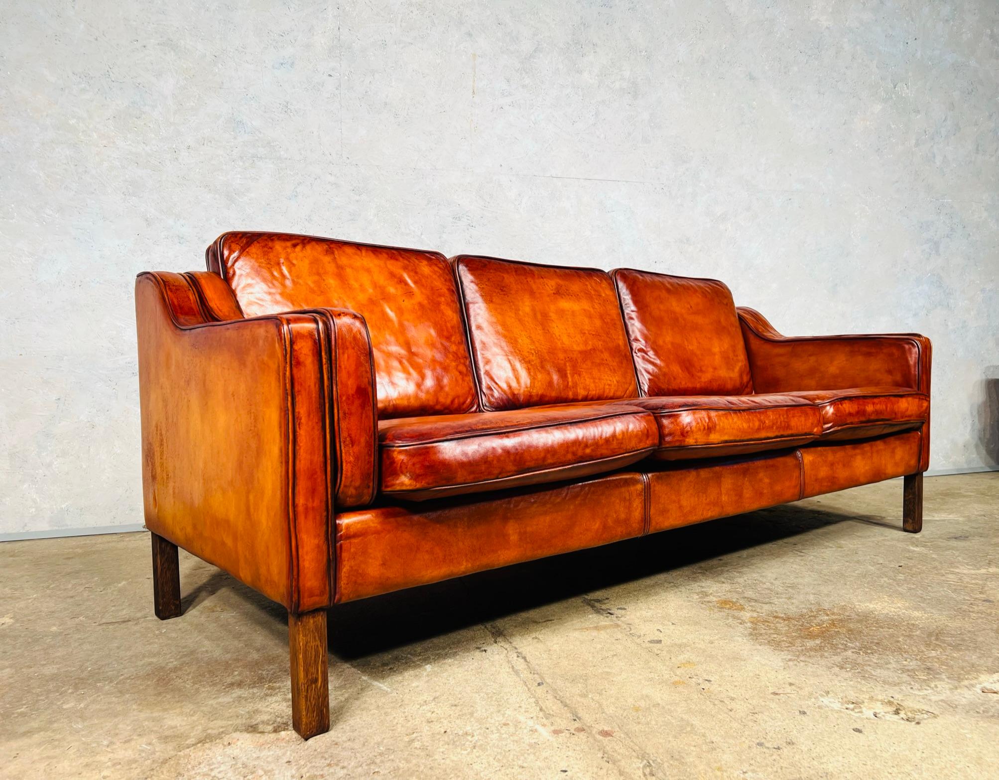 Stylish Vintage Svend Skipper Danish 70 3 Seater Leather Sofa Cognac #678 For Sale 1