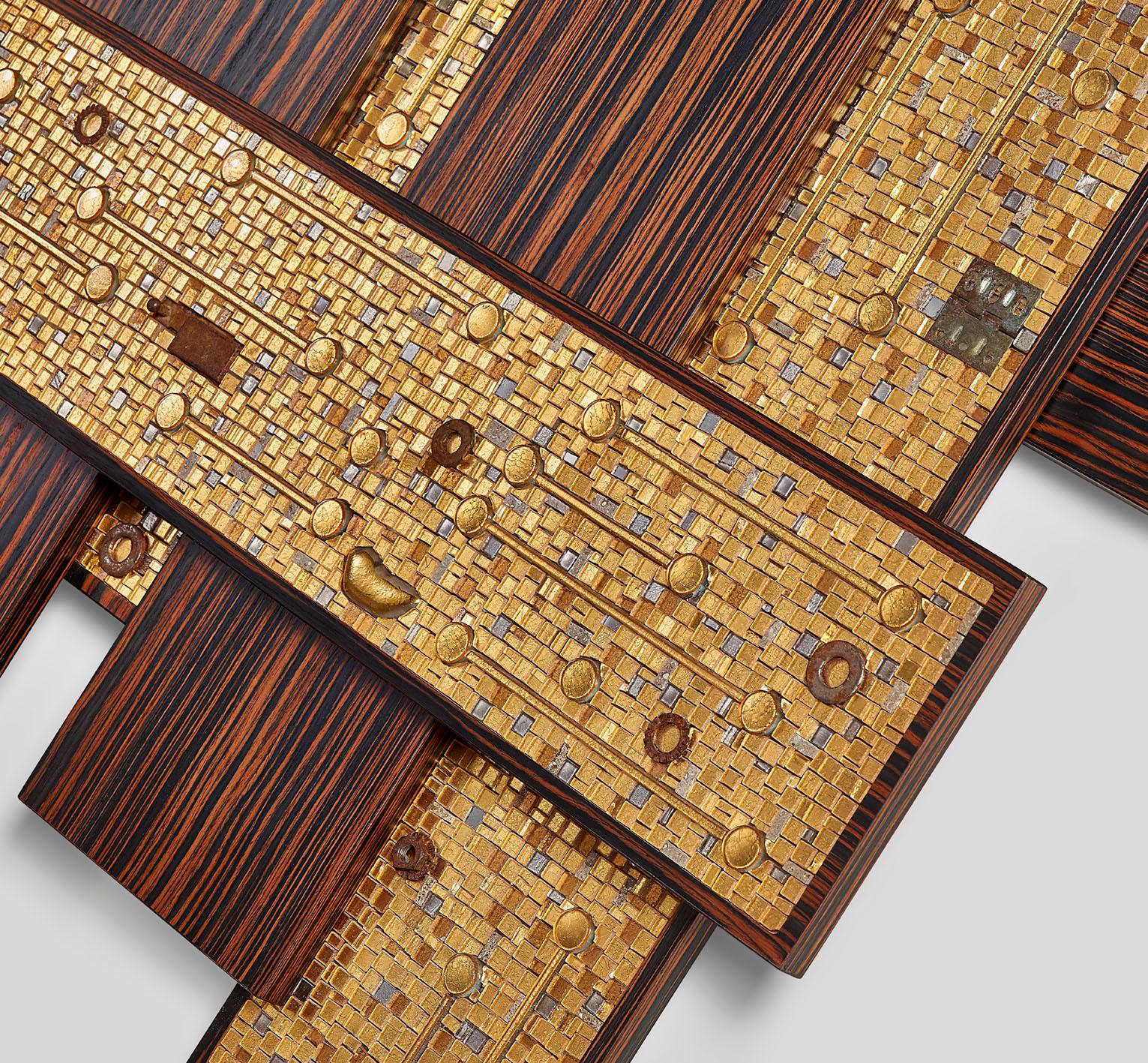 Italiano Elegante opera d'arte da parete Mosaico in foglia d'oro Ebano lucido o opaco Personalizzabile in vendita