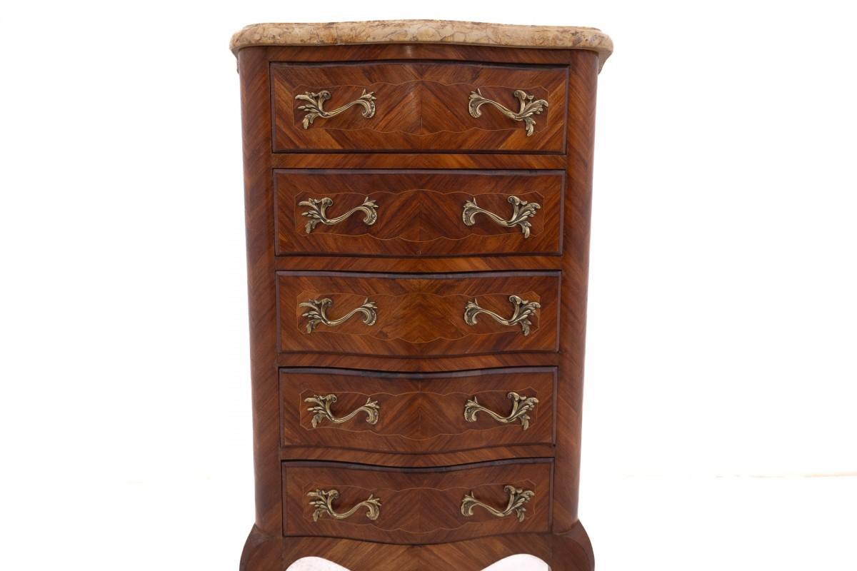 20th Century Stylish walnut chiffonier with marble top. For Sale