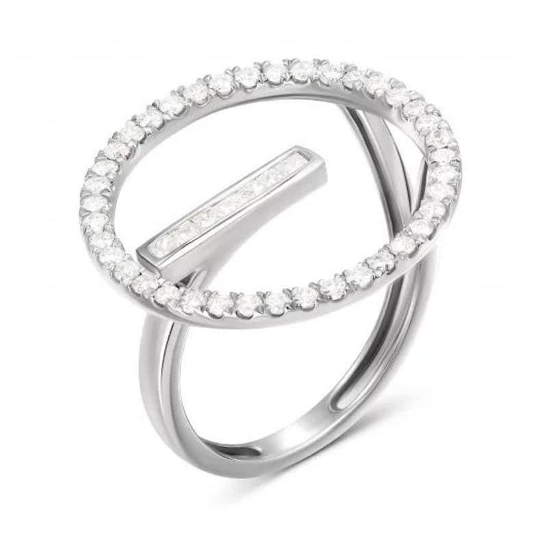 Round Cut Stylish White 18K Gold Diamond Fashion Ring for Her For Sale