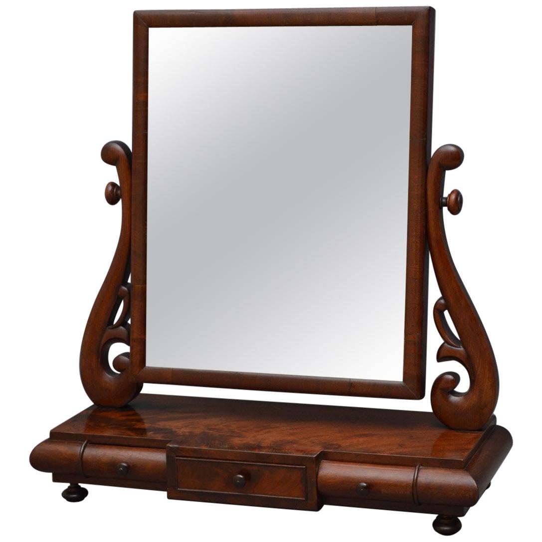 Stylish William IV Dressing Mirror in Mahogany For Sale
