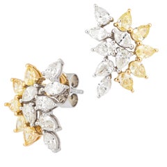 Boucles d'oreilles élégantes en or blanc 18 carats avec diamants jaunes et blancs pour elle
