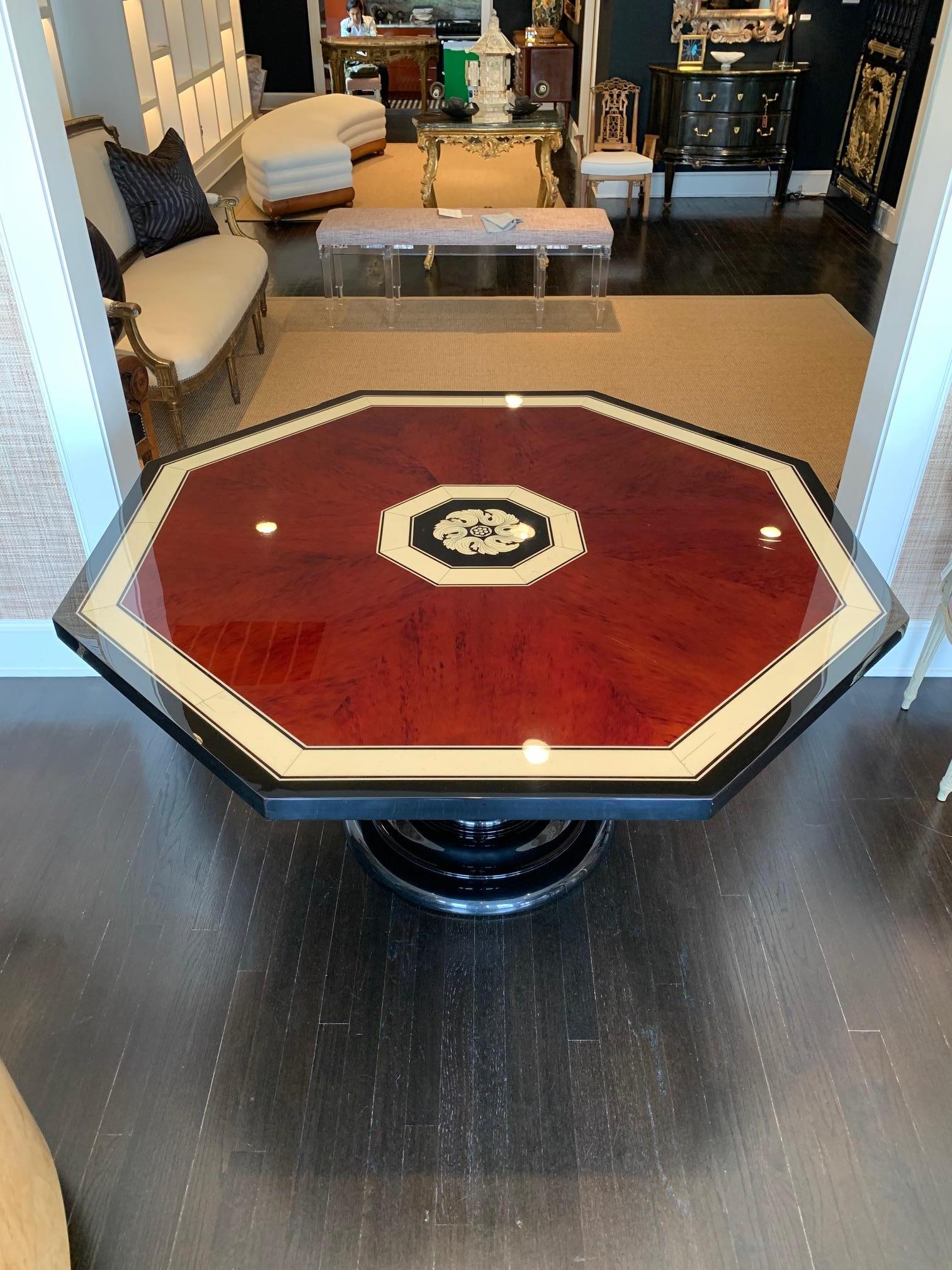 Stylized 1940s Lacquered Italian Inlay Octagonal Table 3