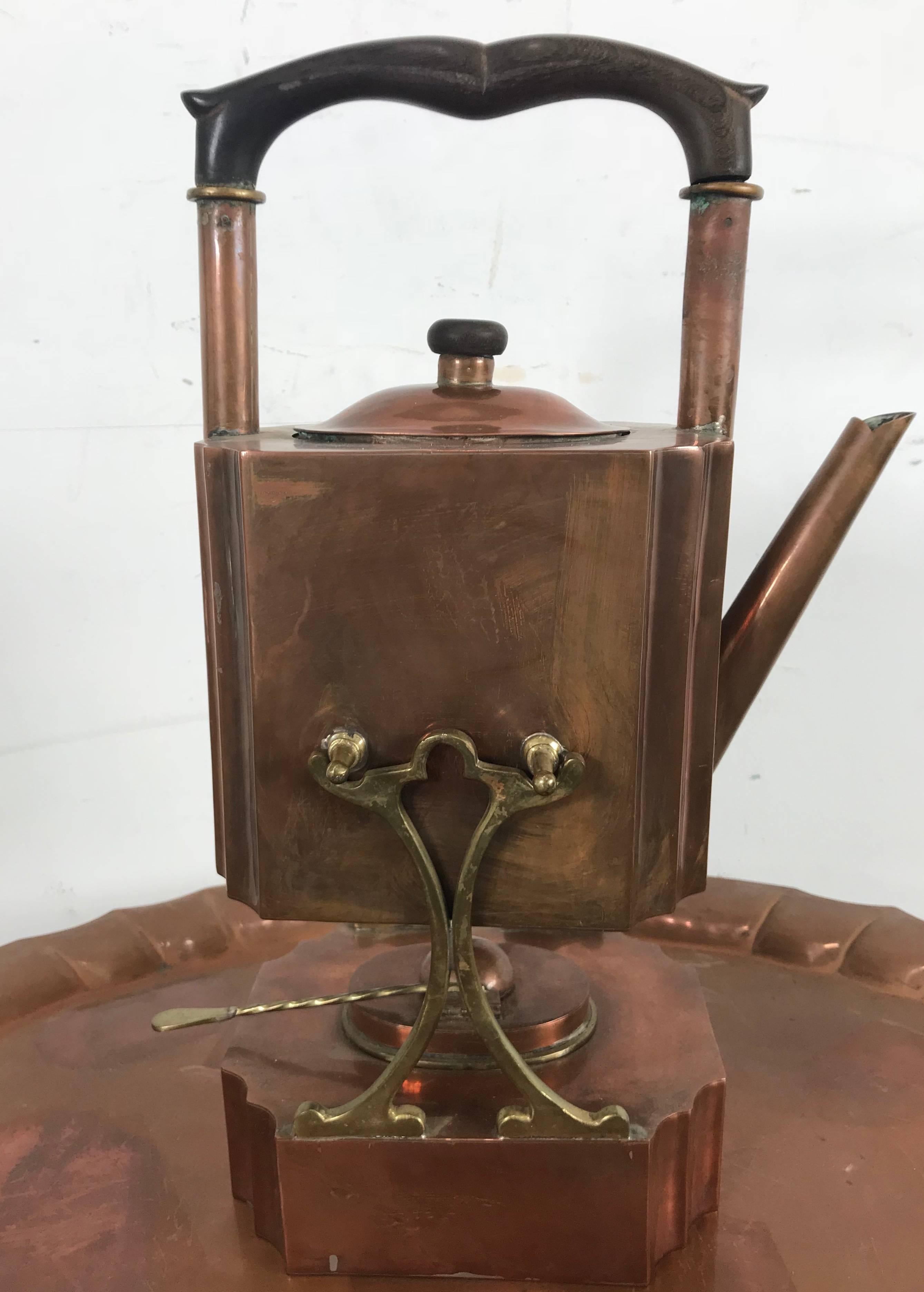 American Stylized Six-Piece Art Deco Copper Tea and Coffee Set Creamer, Sugar Tray