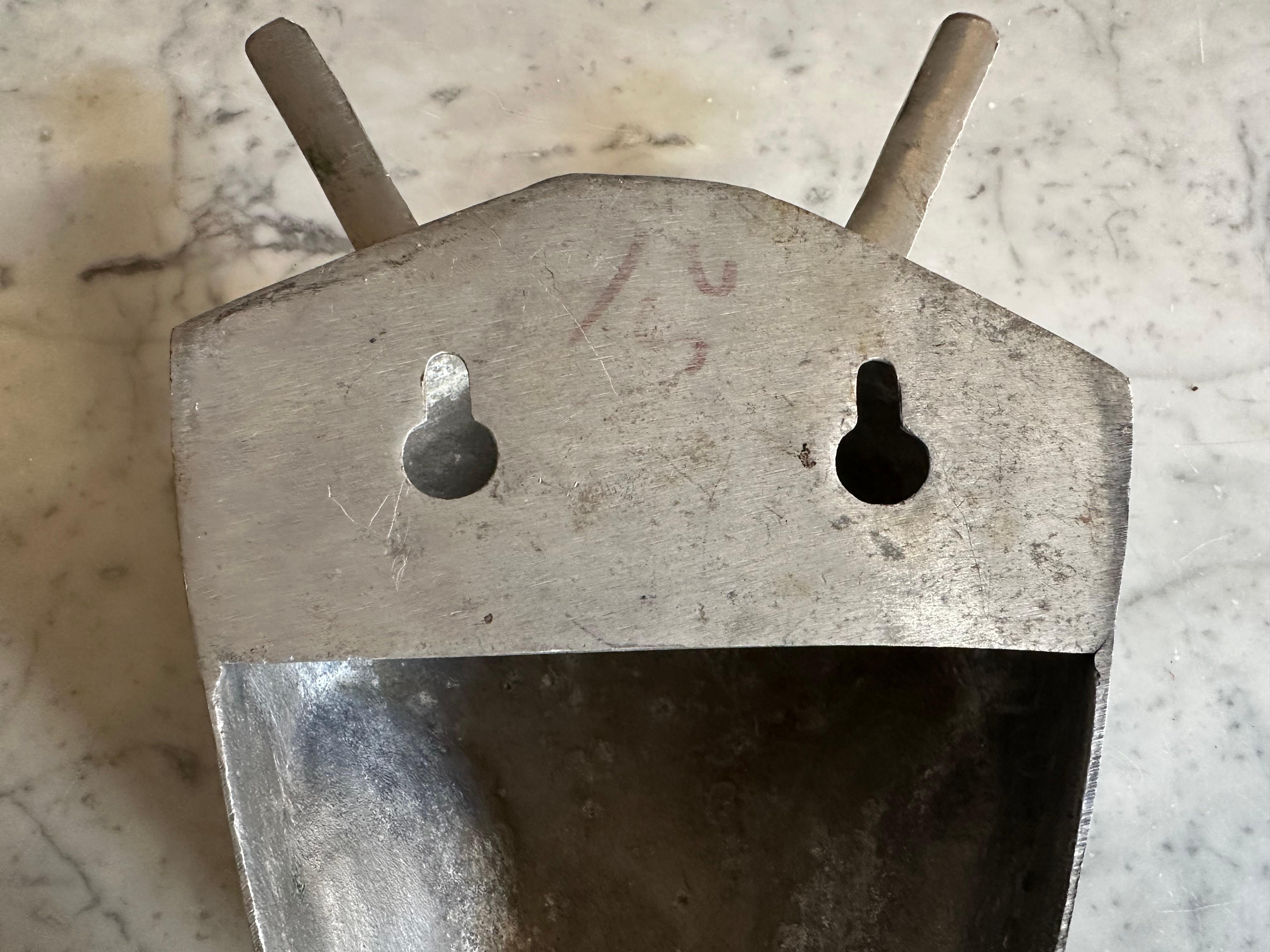 Stylized Aluminum Bull Head – Mid-20th Century Italian Butcher Shop Sign For Sale 9
