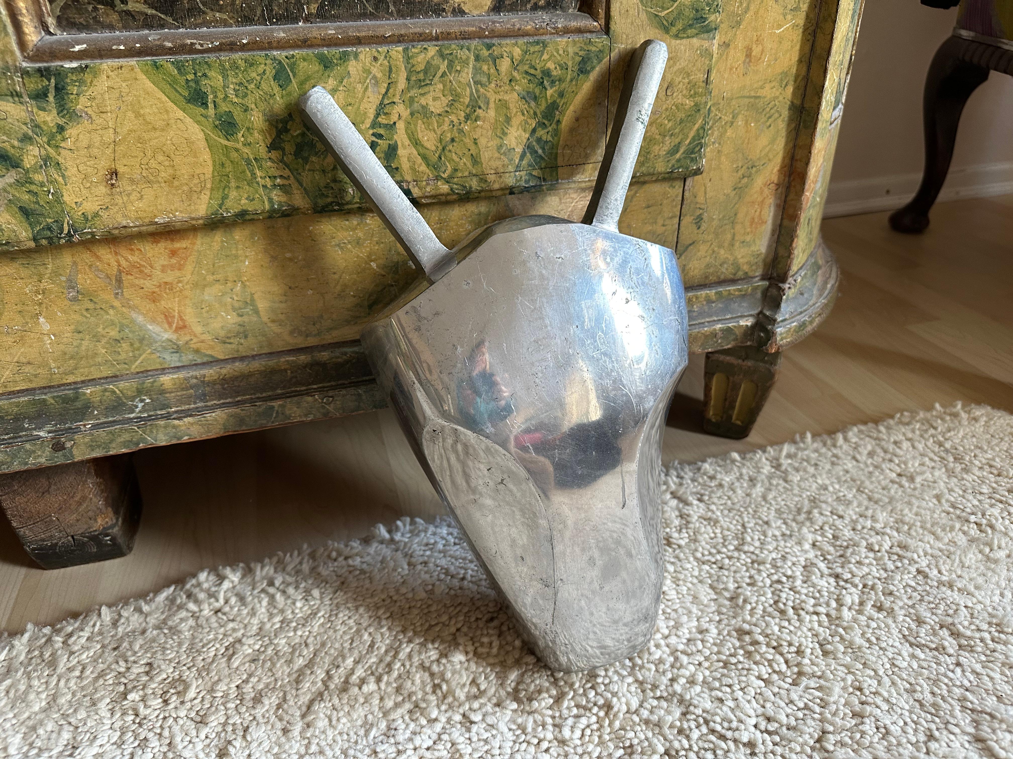 Stylized Aluminum Bull Head – Mid-20th Century Italian Butcher Shop Sign For Sale 11