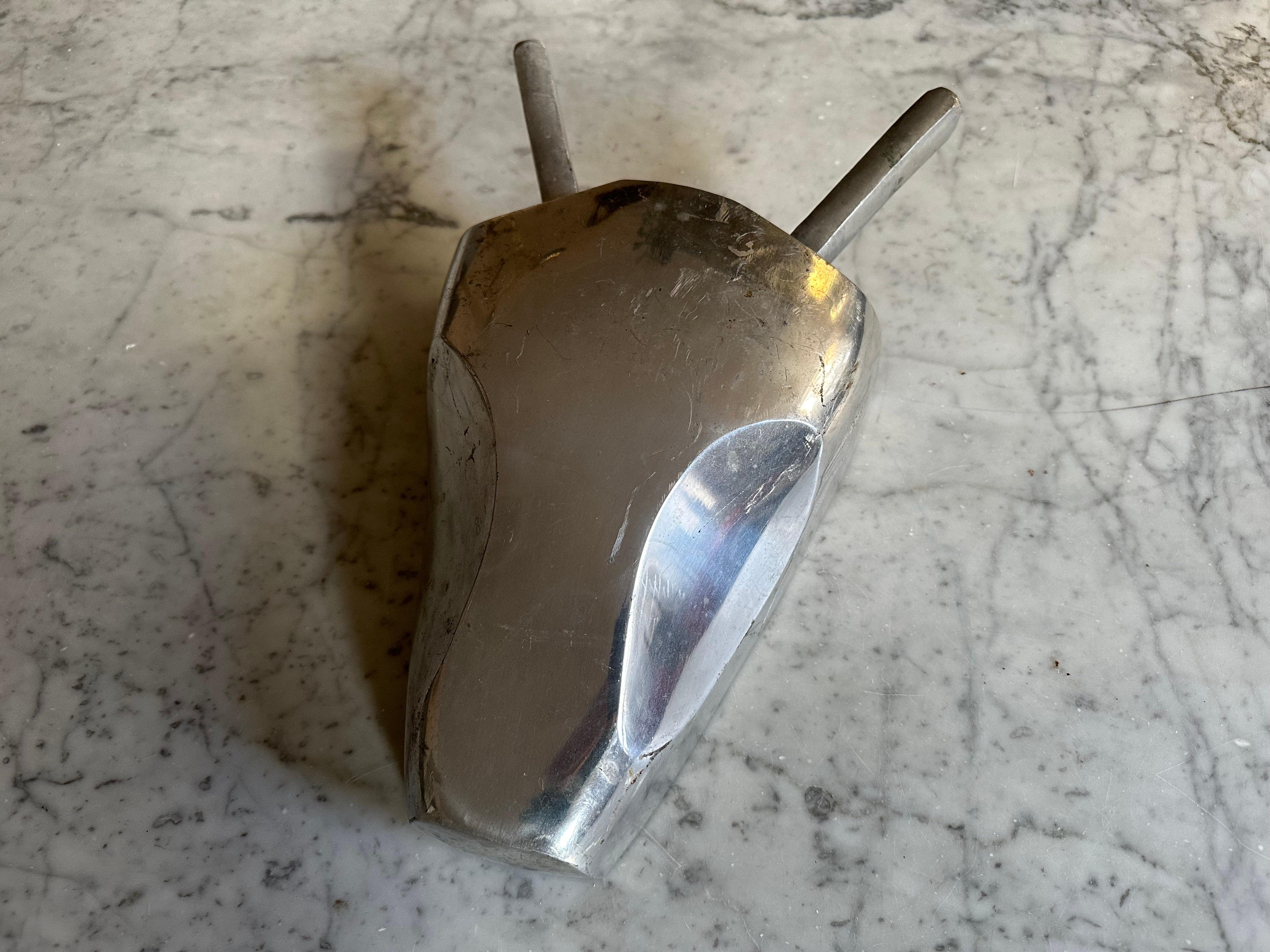 Stylized Aluminum Bull Head – Mid-20th Century Italian Butcher Shop Sign For Sale 2