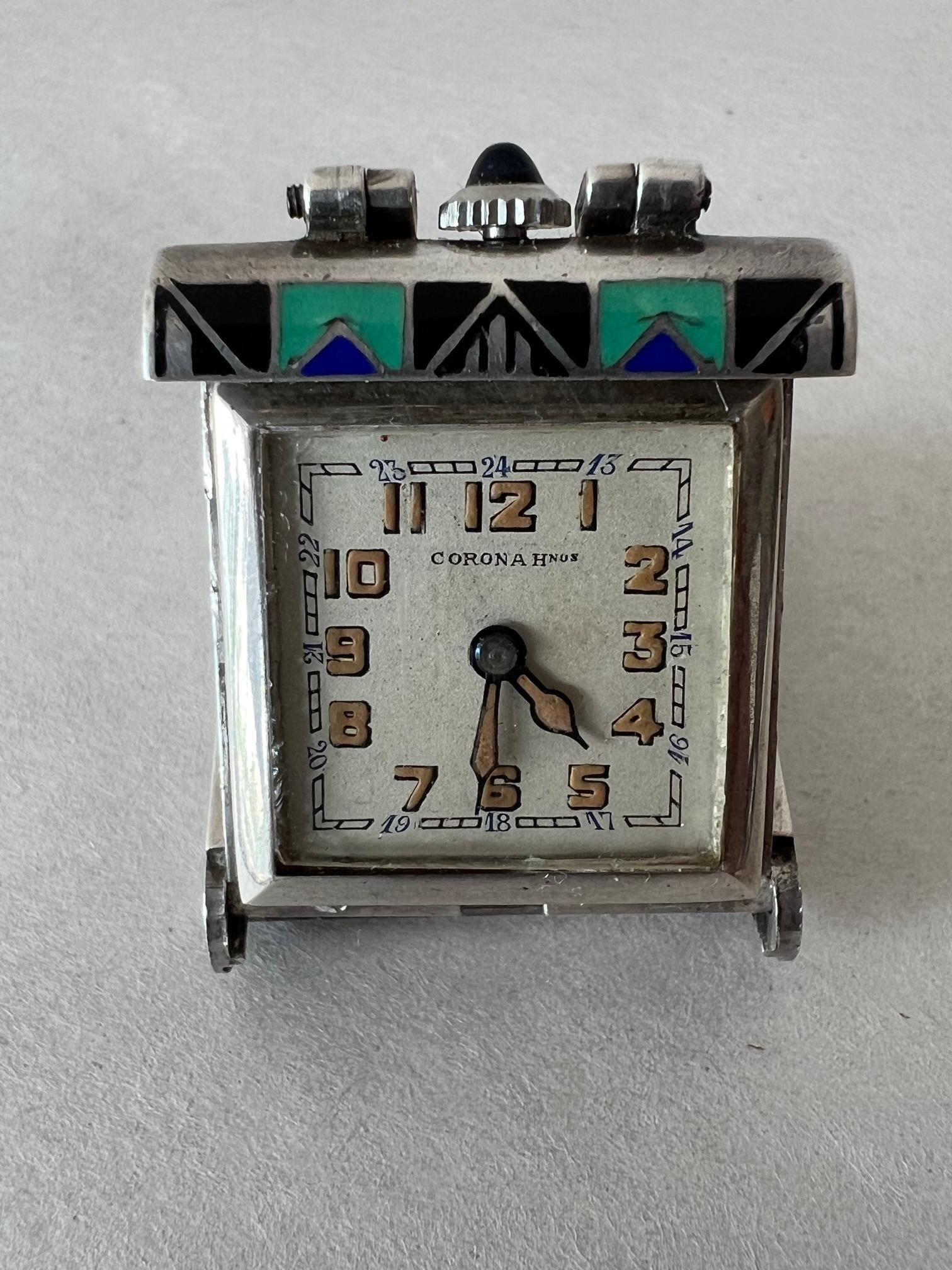 Stilisierte Art Deco emaillierte Reise Uhr in .925 Sterling ca' 1920's im Angebot 3