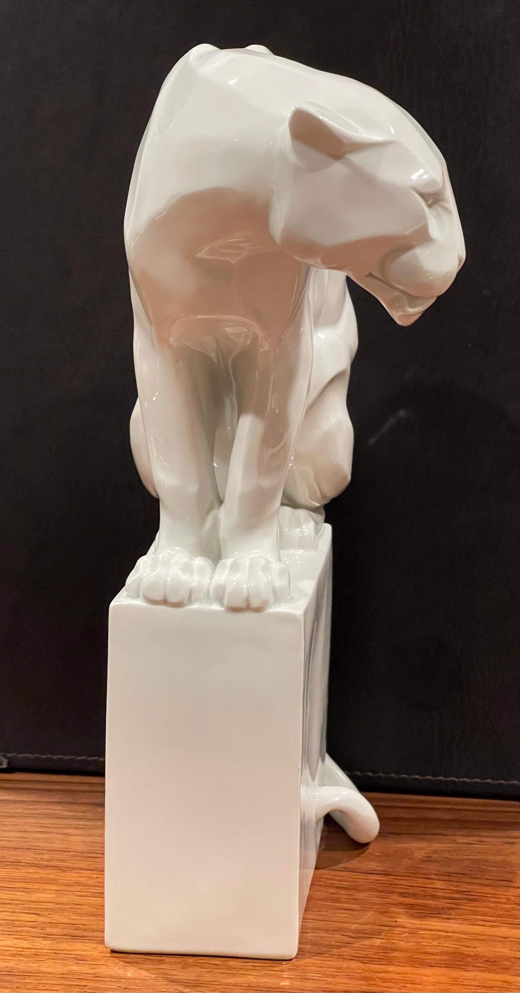 Stylized Art Deco Porcelain Panther Model 1630 Sculpture by Franz Barwig 4