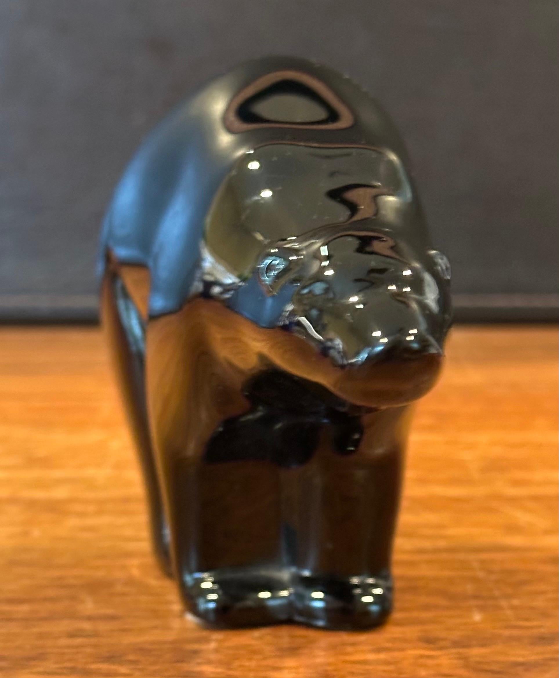 XX secolo Scultura di orso polare stilizzato in cristallo nero di Baccarat in vendita