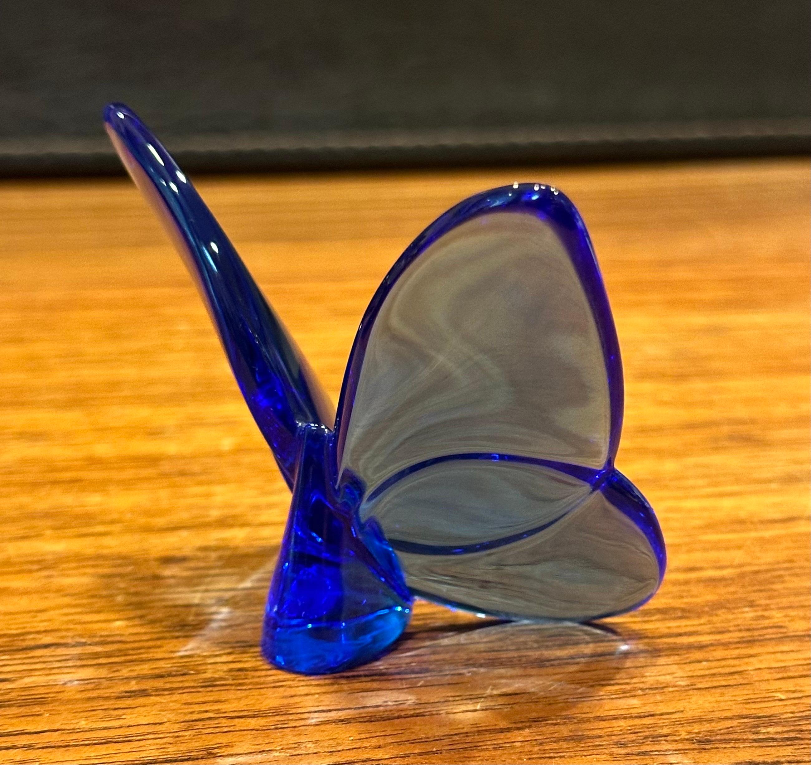Stylized Blue Crystal Butterfly Sculpture / Paperweight by Baccarat For Sale 1