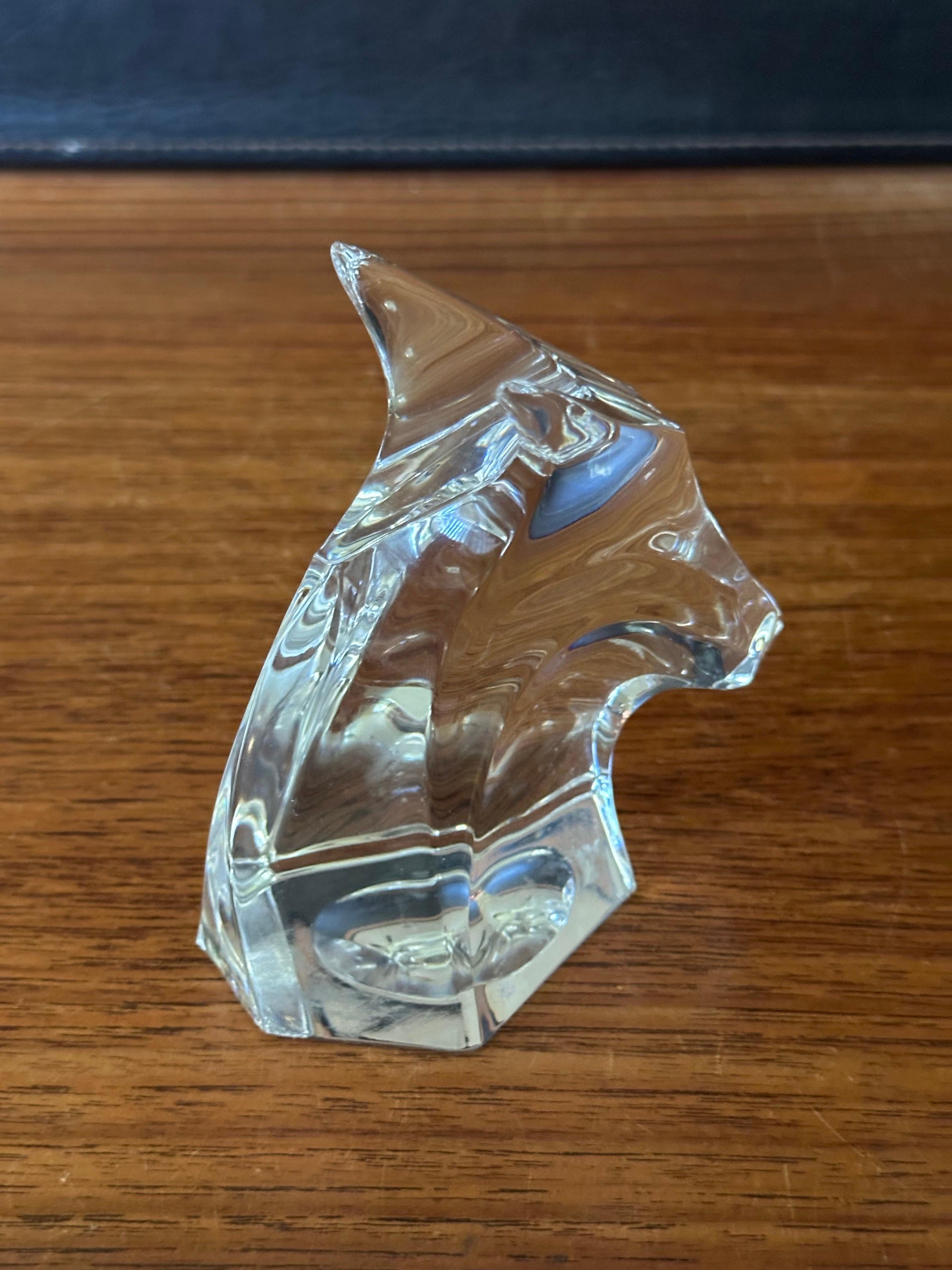 Escultura cabeza de toro estilizada / Pisapapeles de Saint Louis Crystal de Francia en venta 1