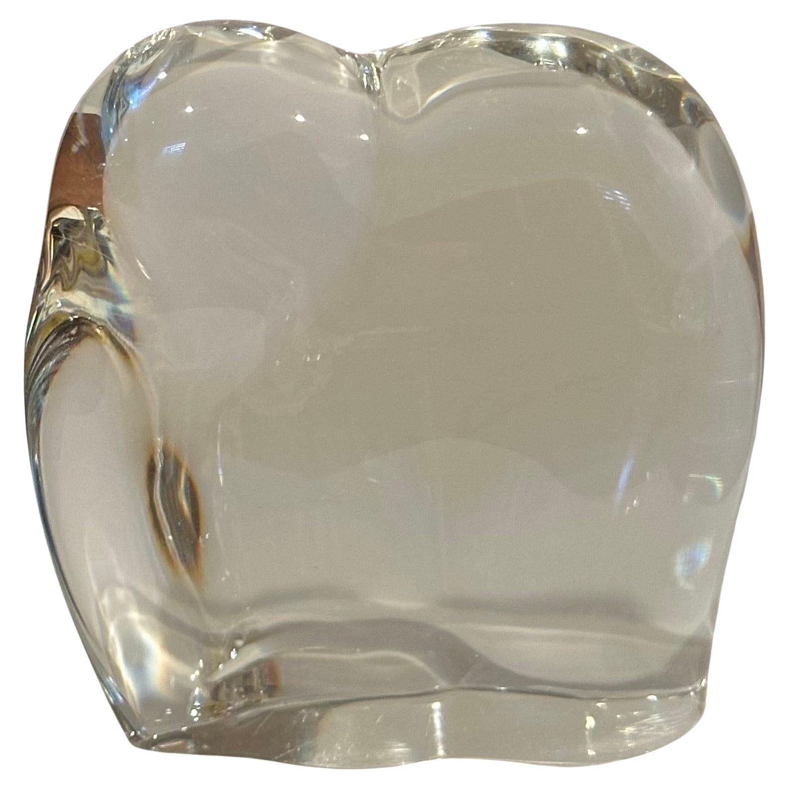 Sculpture ou presse-papier éléphant en cristal stylisé par Baccarat en vente 3