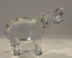 Elefanten-Skulptur aus stilisiertem Kristall / Briefbeschwerer von Baccarat