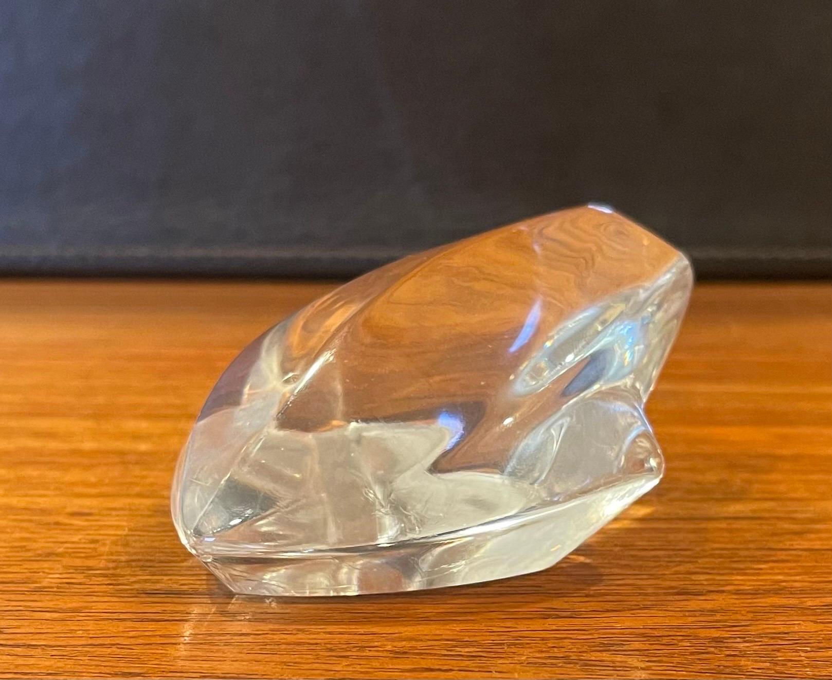 Stylized Crystal Frog Sculpture / Paperweight For Sale 4