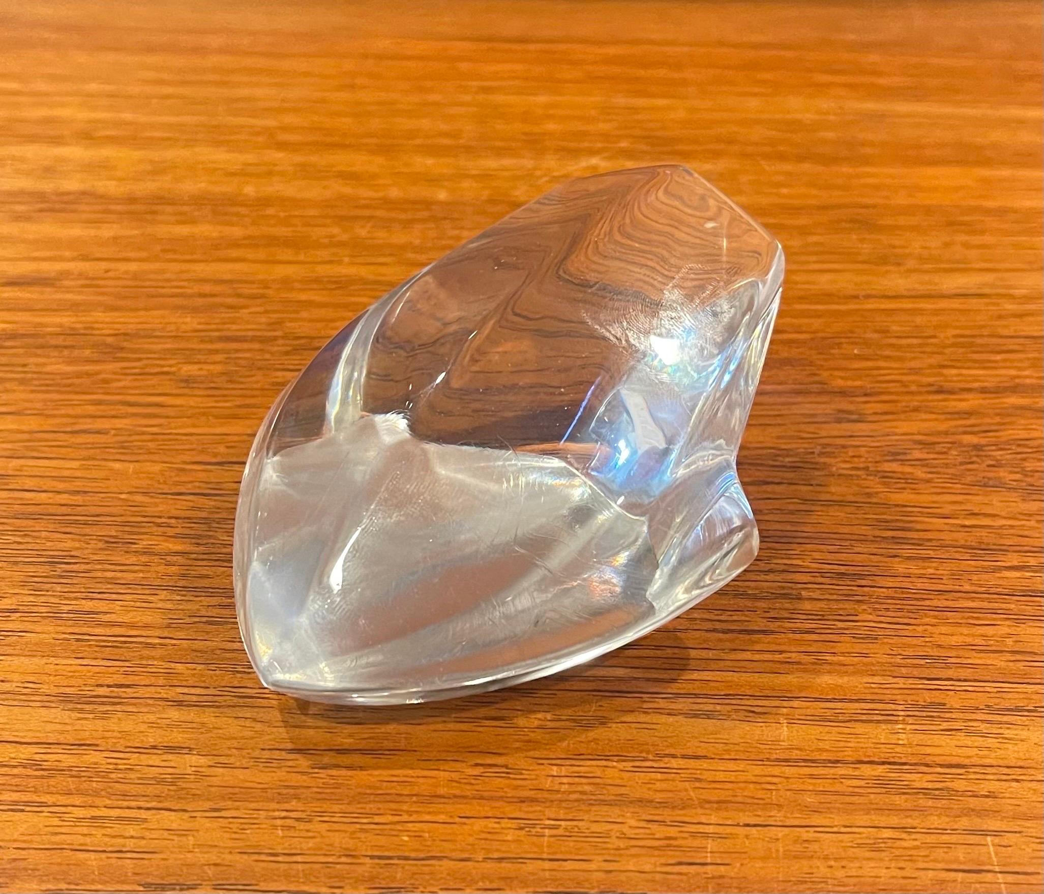Stylized Crystal Frog Sculpture / Paperweight In Good Condition For Sale In San Diego, CA
