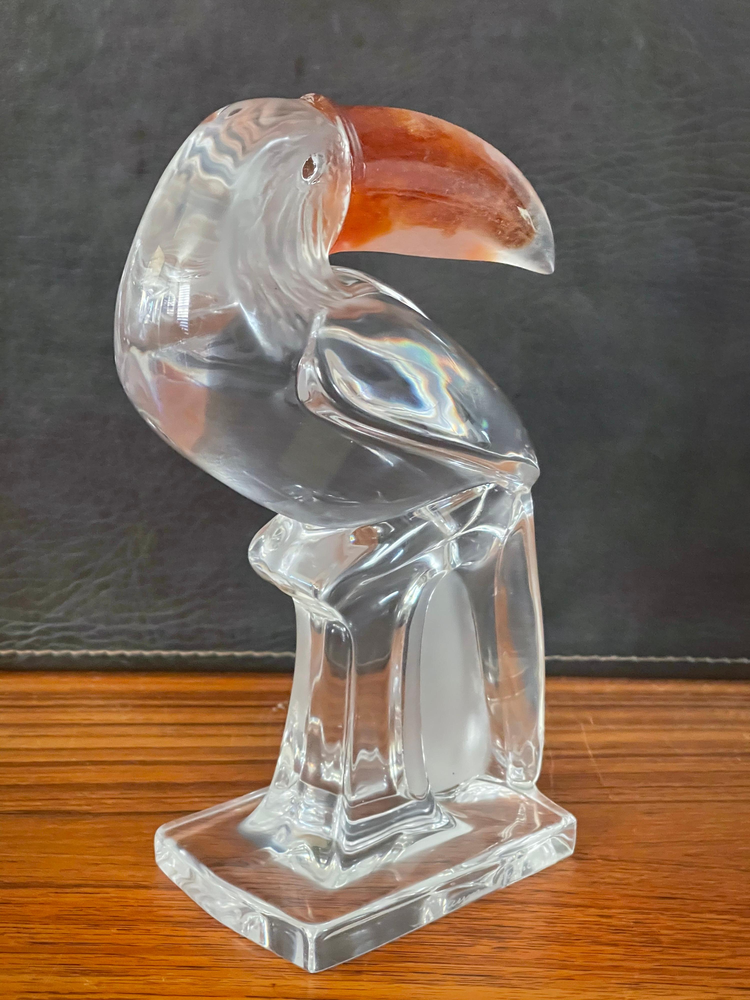 French Stylized Crystal Toucan Sculpture by Daum, France For Sale