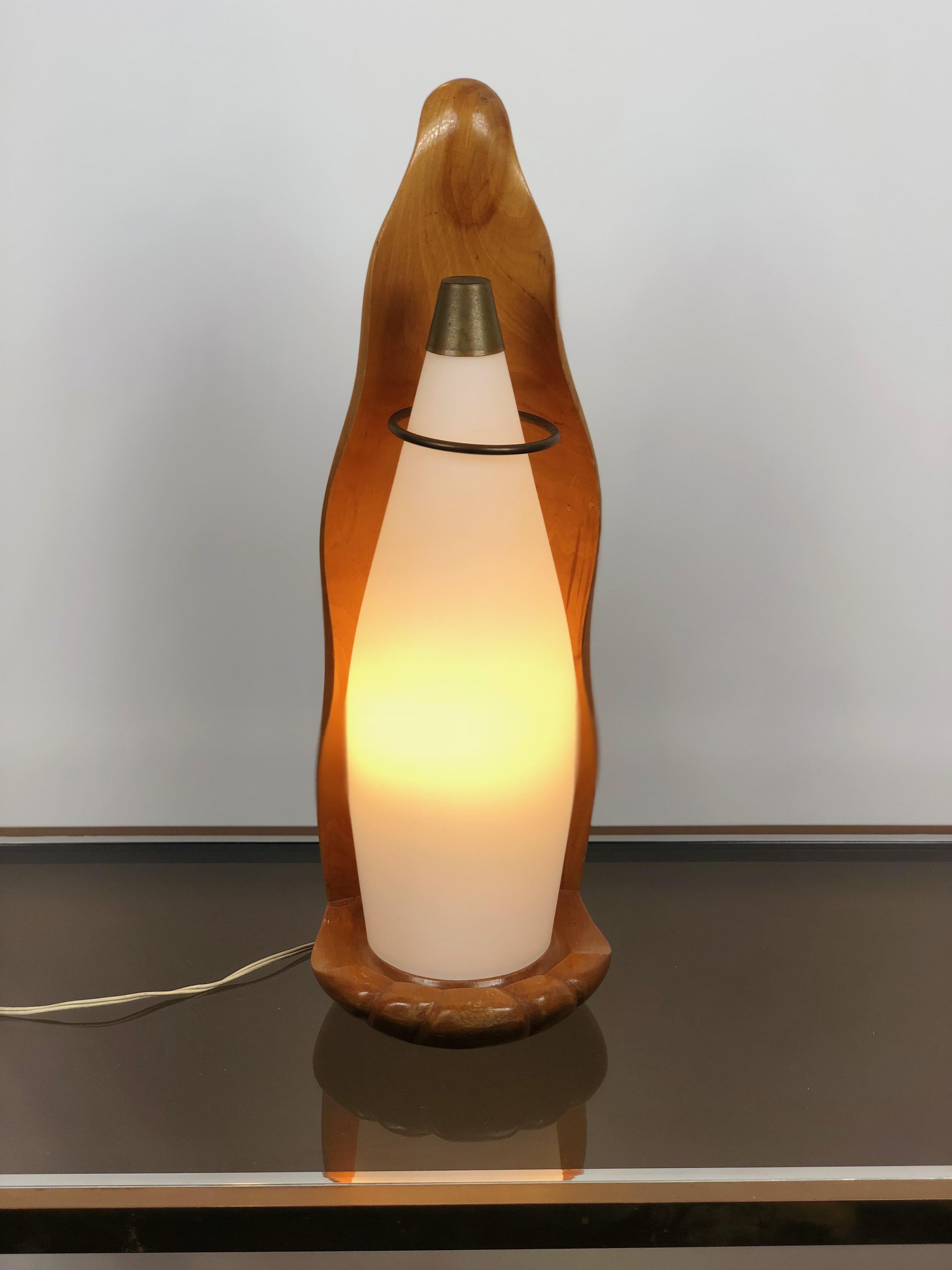 Mid-20th Century Stylized Dolphin Lamp in Opaline Grass and Wood, Aldo Tura Macabo, Italy, 1950s For Sale