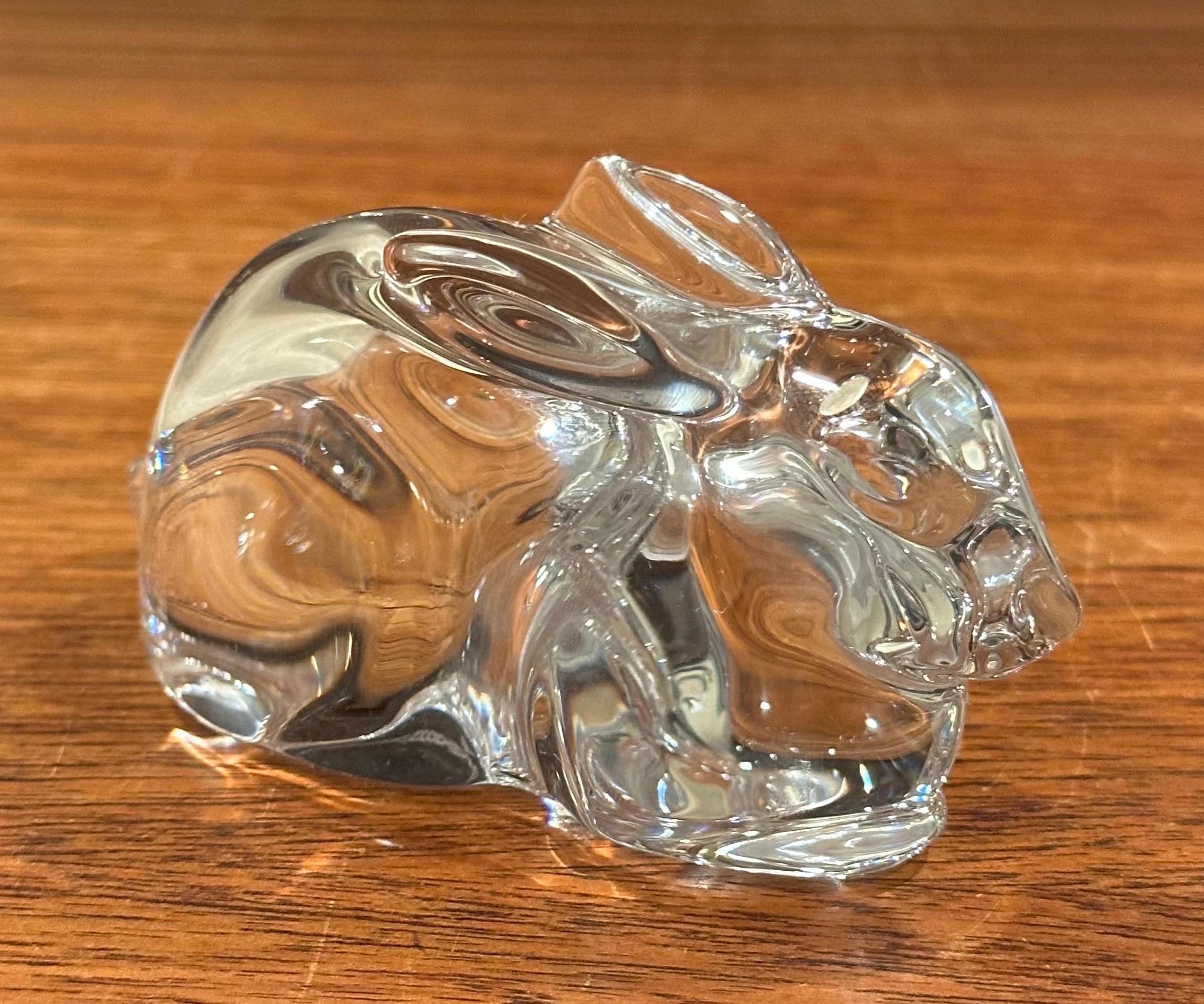 Scultura di coniglio stilizzato / Fermacarte di Baccarat In condizioni buone in vendita a San Diego, CA