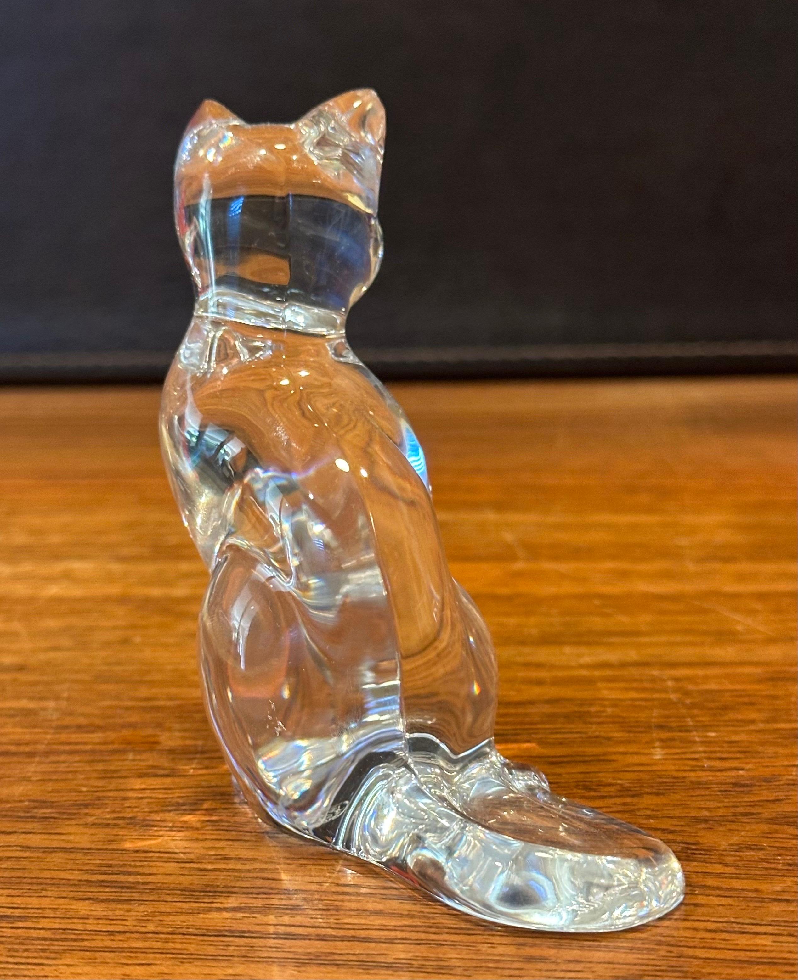 Scultura di gatto seduto stilizzato / Fermacarte di Baccarat in vendita 1