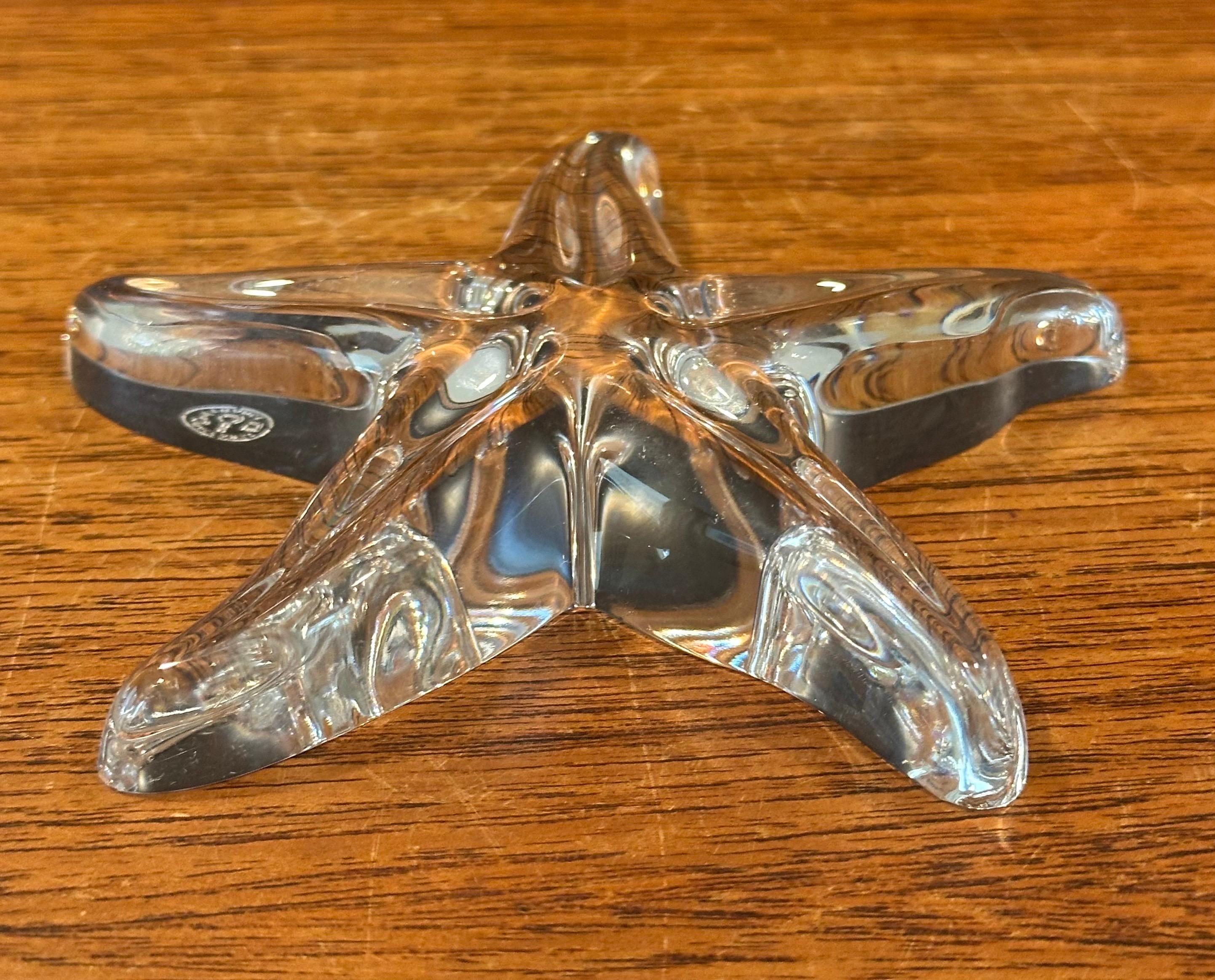 Scultura di stella marina stilizzata / Fermacarte di Baccarat in vendita 1