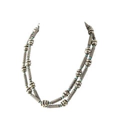 Lange Halskette aus stilisiertem Sterlingsilber und Chrysoprasperlen von Nancy & Rise