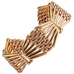 Stylized Victorian Rose Gold Gate Bracelet