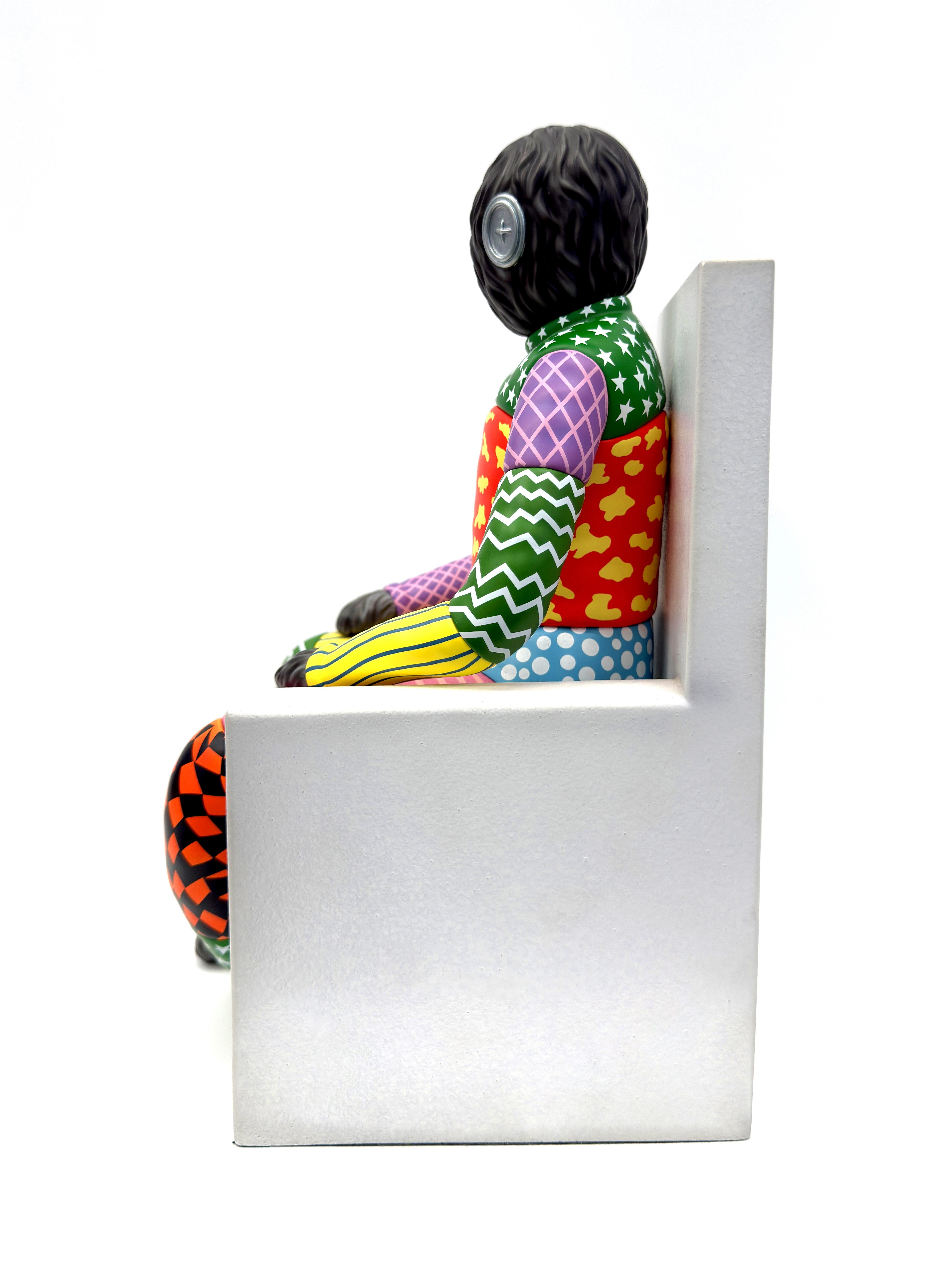 Positionnement (rare sculpture en résine) - Contemporain Sculpture par Suanjaya Kencut