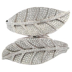 Brazalete de oro blanco de 18 quilates con diamantes redondos y brillantes Suárez de 7,00 quilates