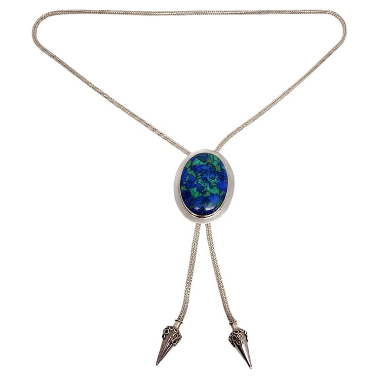 Dainty Mother of Pearl Heart Necklace Bolo Tie for Women 