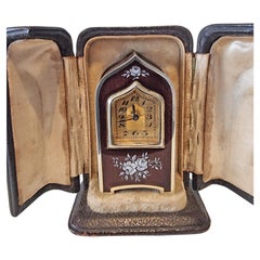 Horloge boudoir Sub Miniature en argent et émail guilloché dans son boîtier d'origine