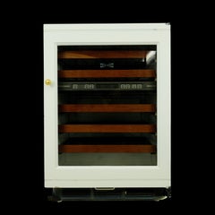 Sub Zero 24 pouces de comptoir intégré dans un cave à vin