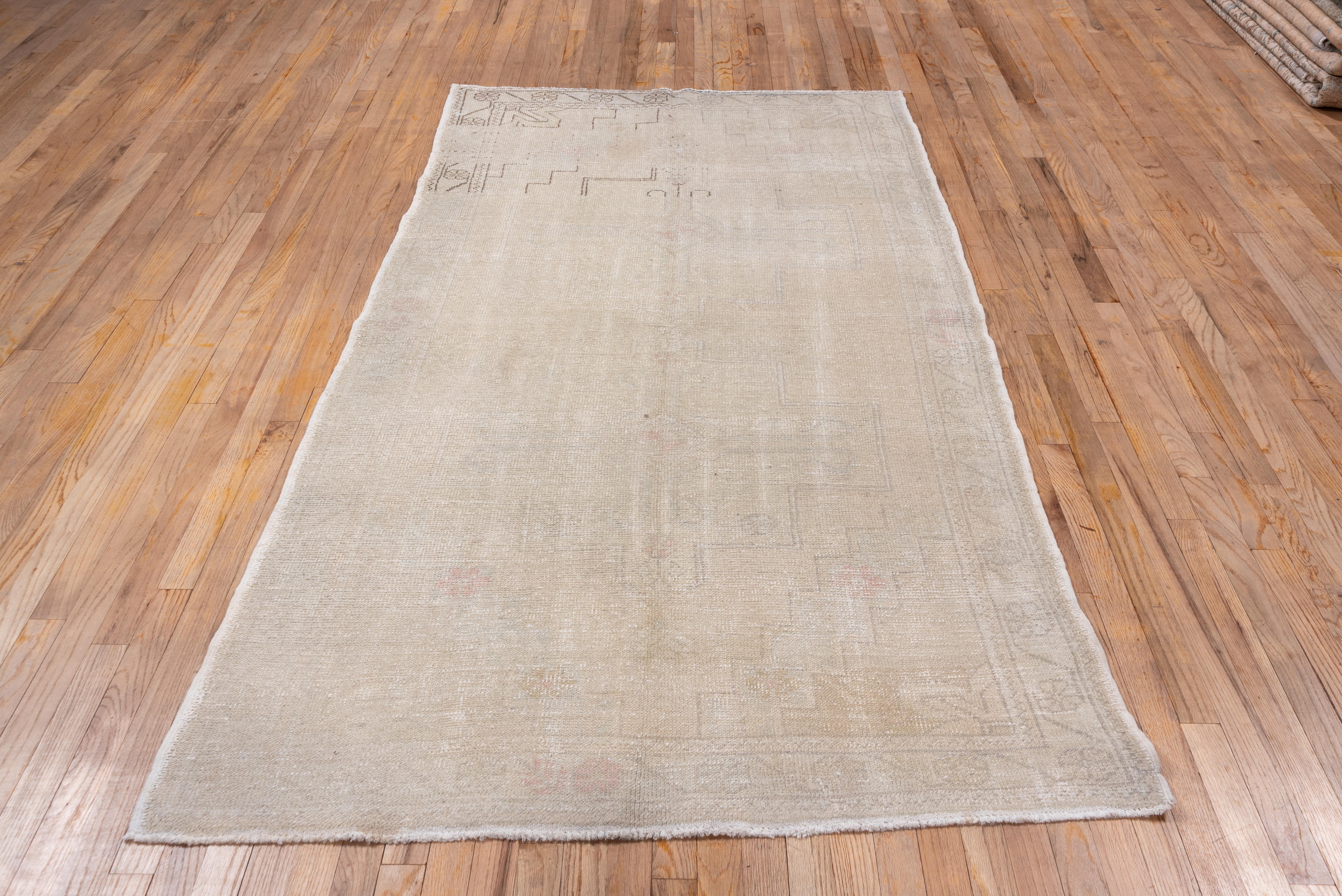 Hand-Knotted Subdued Oushak Rug, Gray, Distressed For Sale