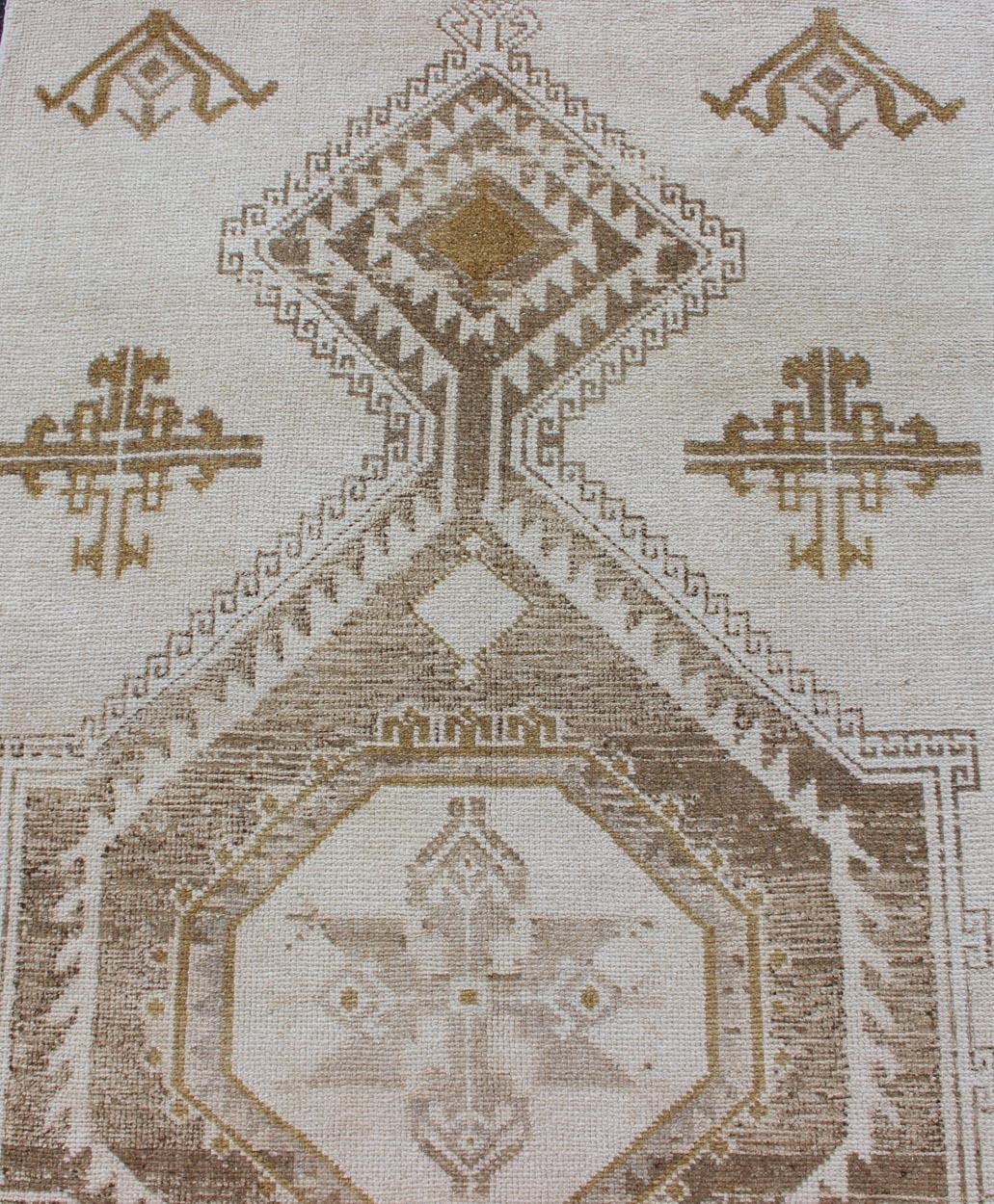 Subdued Vintage Turkish Oushak Runner with Medallions in Cream and Brown For Sale 2