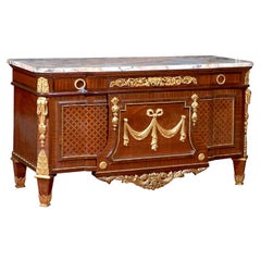 Suberb commode with ormolu mounts