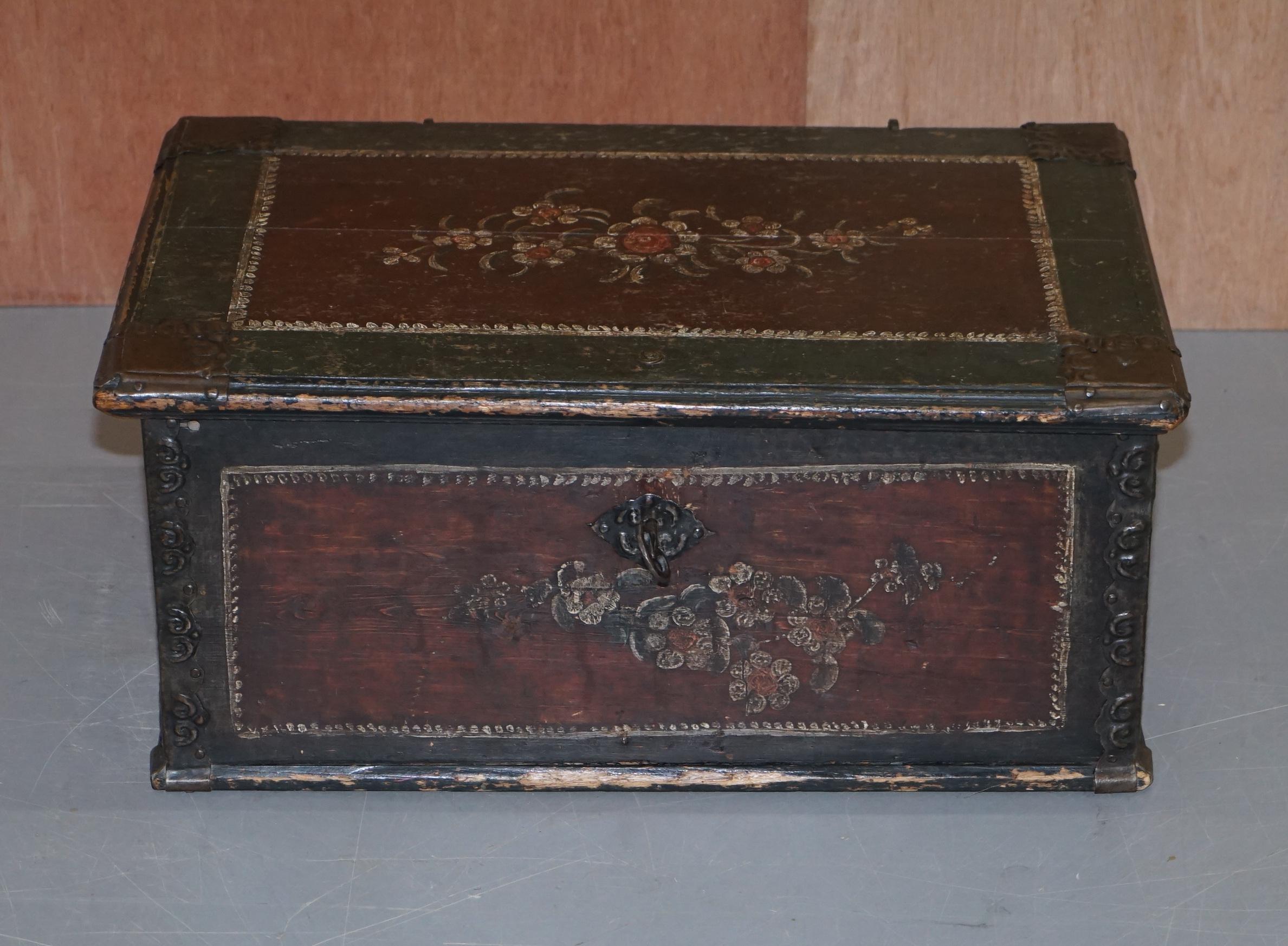 We are delighted to offer for sale this lovely original 1797 dated hand painted Portuguese trunk or chest

A very good looking and well made piece. A typical hand painted European piece which is highly collectable and very versatile. It comes