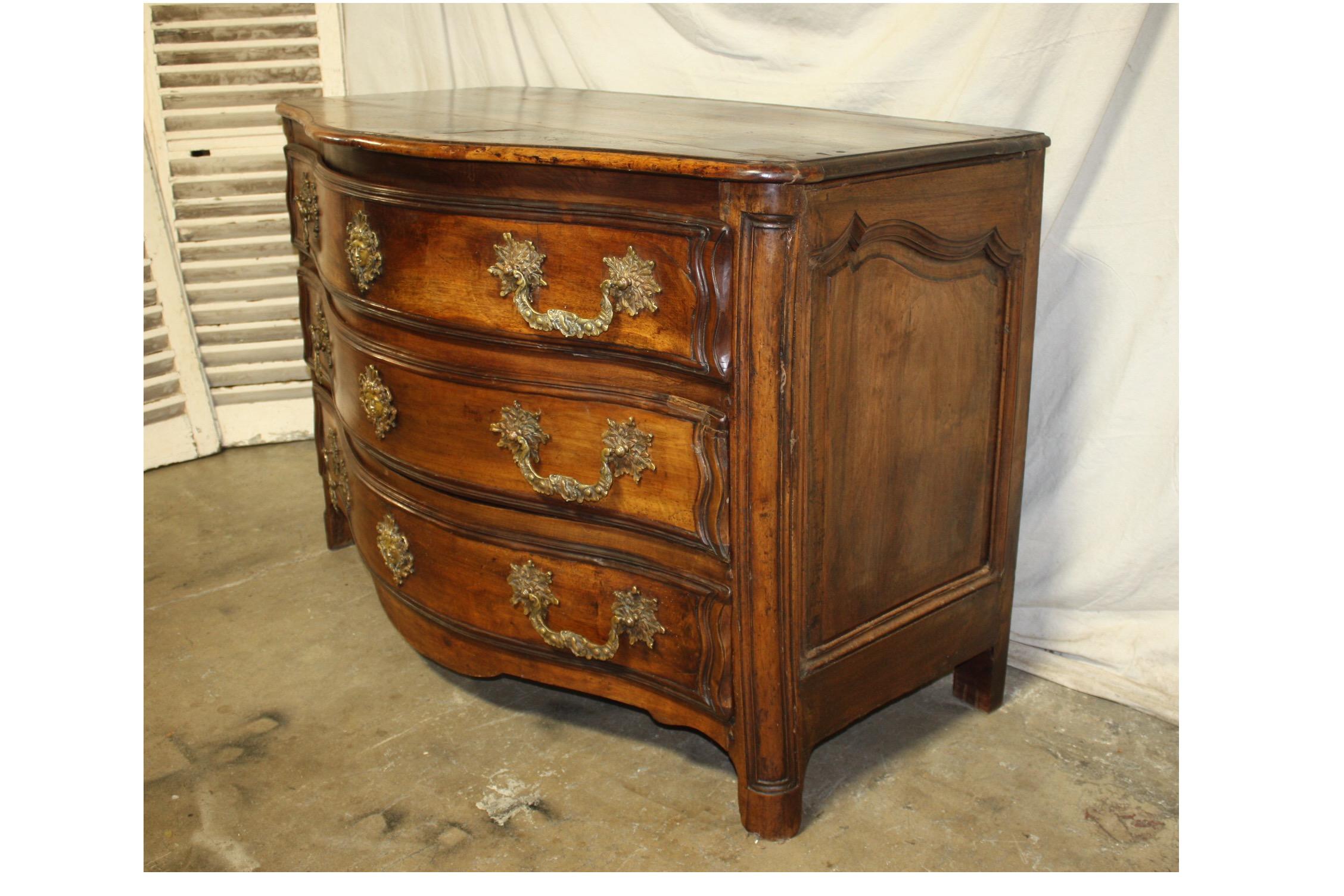 Sublime 17th Century French Commode In Good Condition In Stockbridge, GA