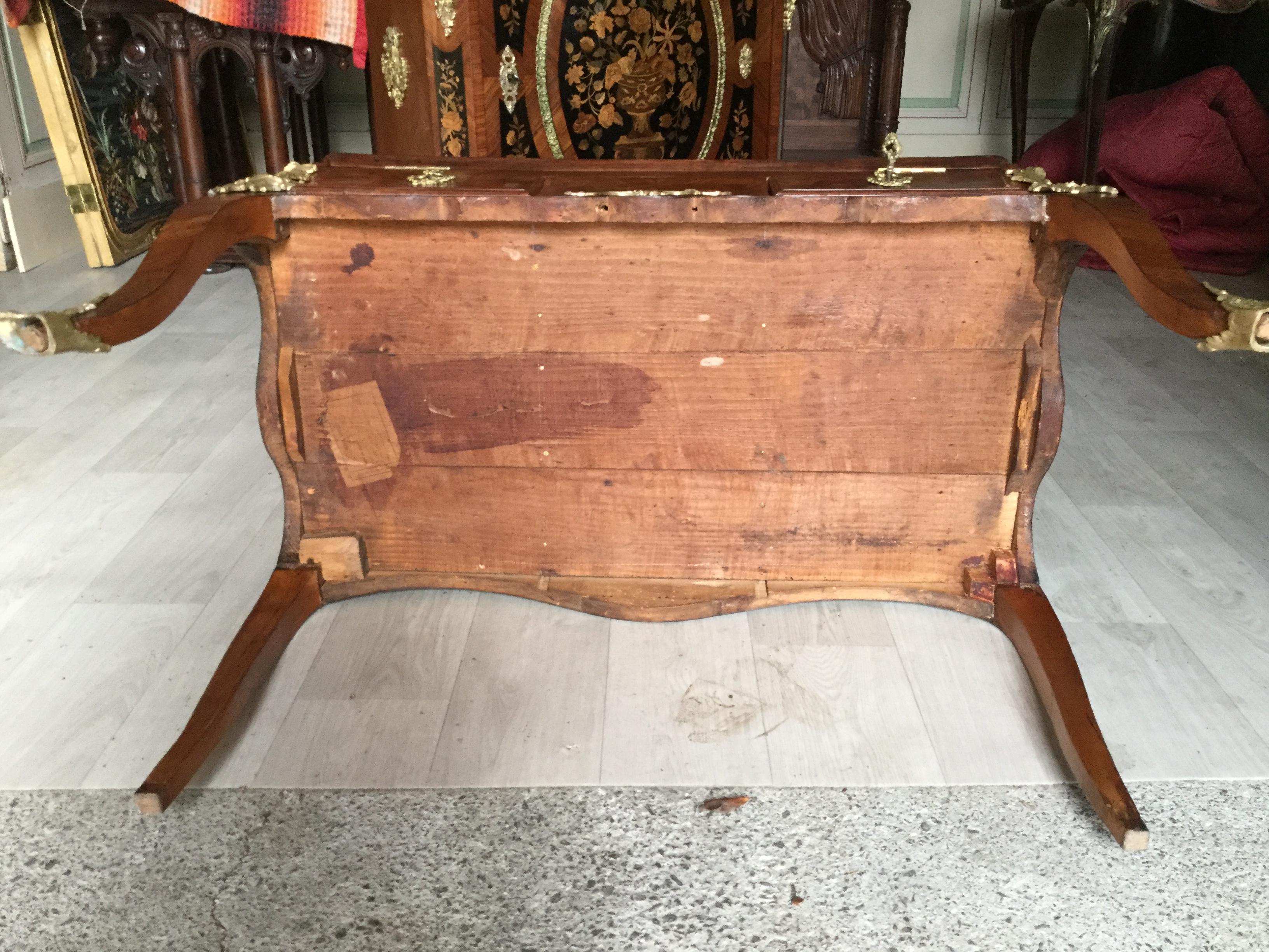 Sublime 18th Century Louis XV Writing Desk 4