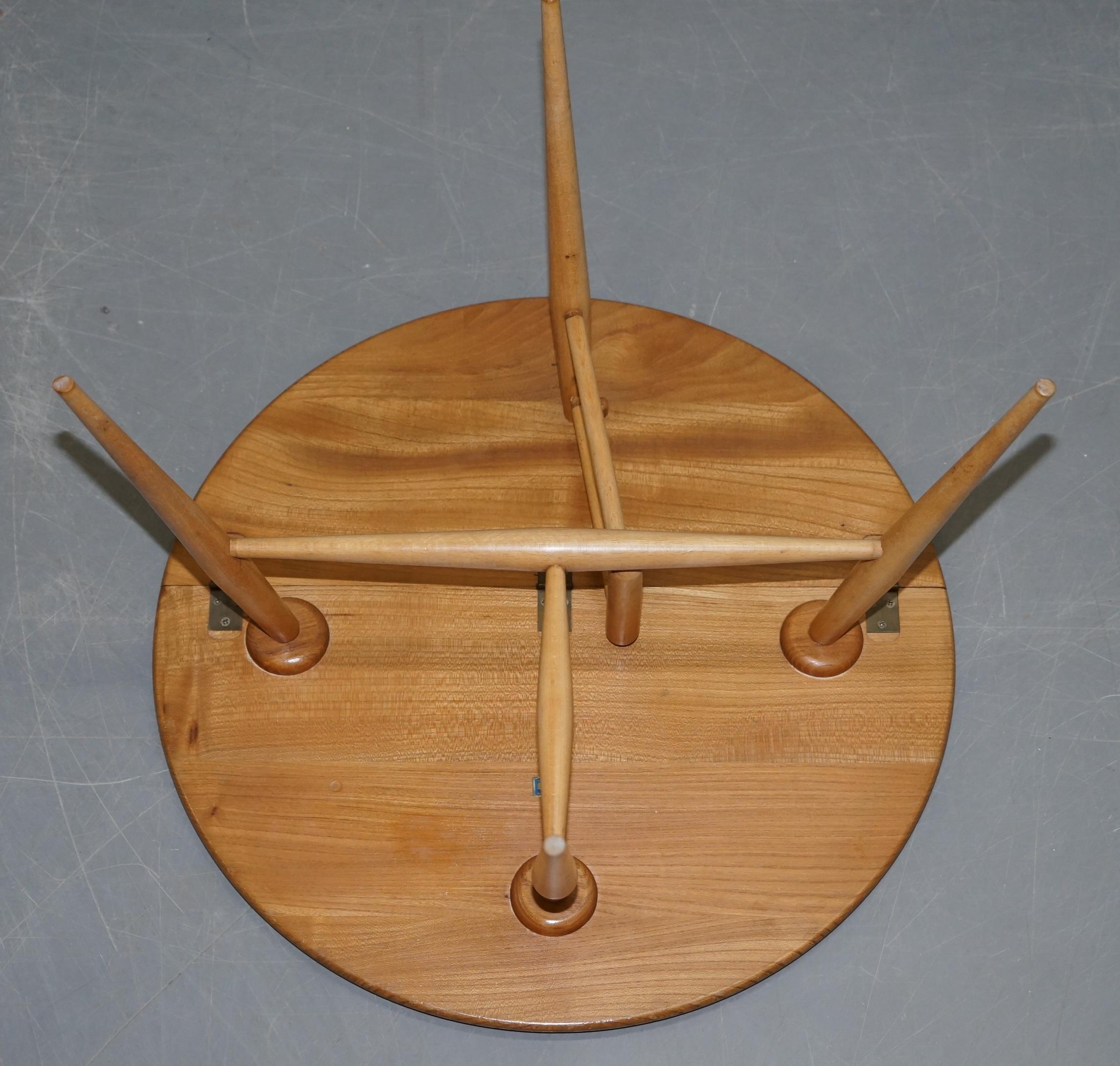 Mid-20th Century Sublime 1960s Solid Elm Ercol G Plan Folding Drop-Leaf Coffee or Side Table