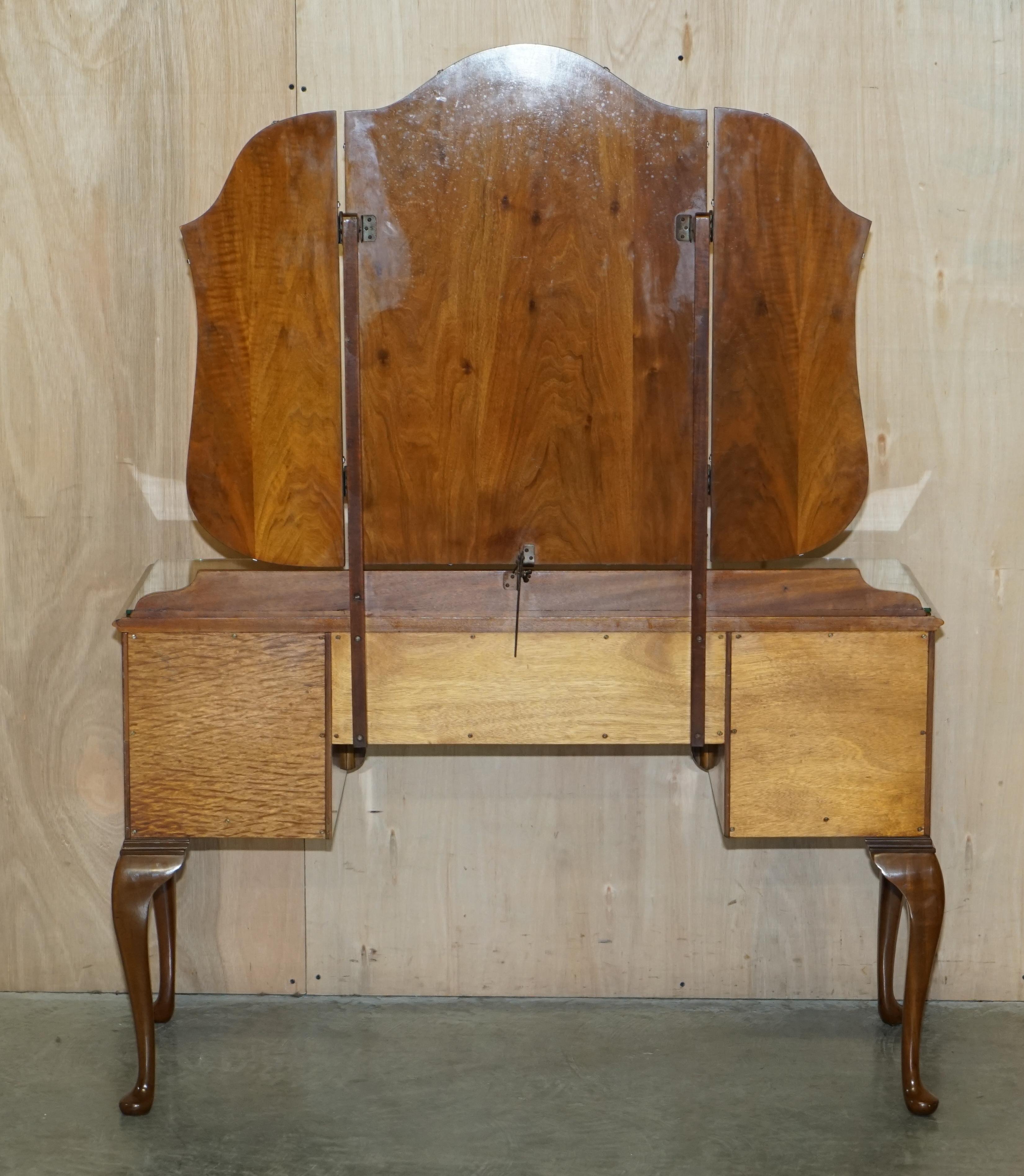Sublime Alfred COX 1960s Burr Walnut Hand Carved Dressing Table Part of Suite 8