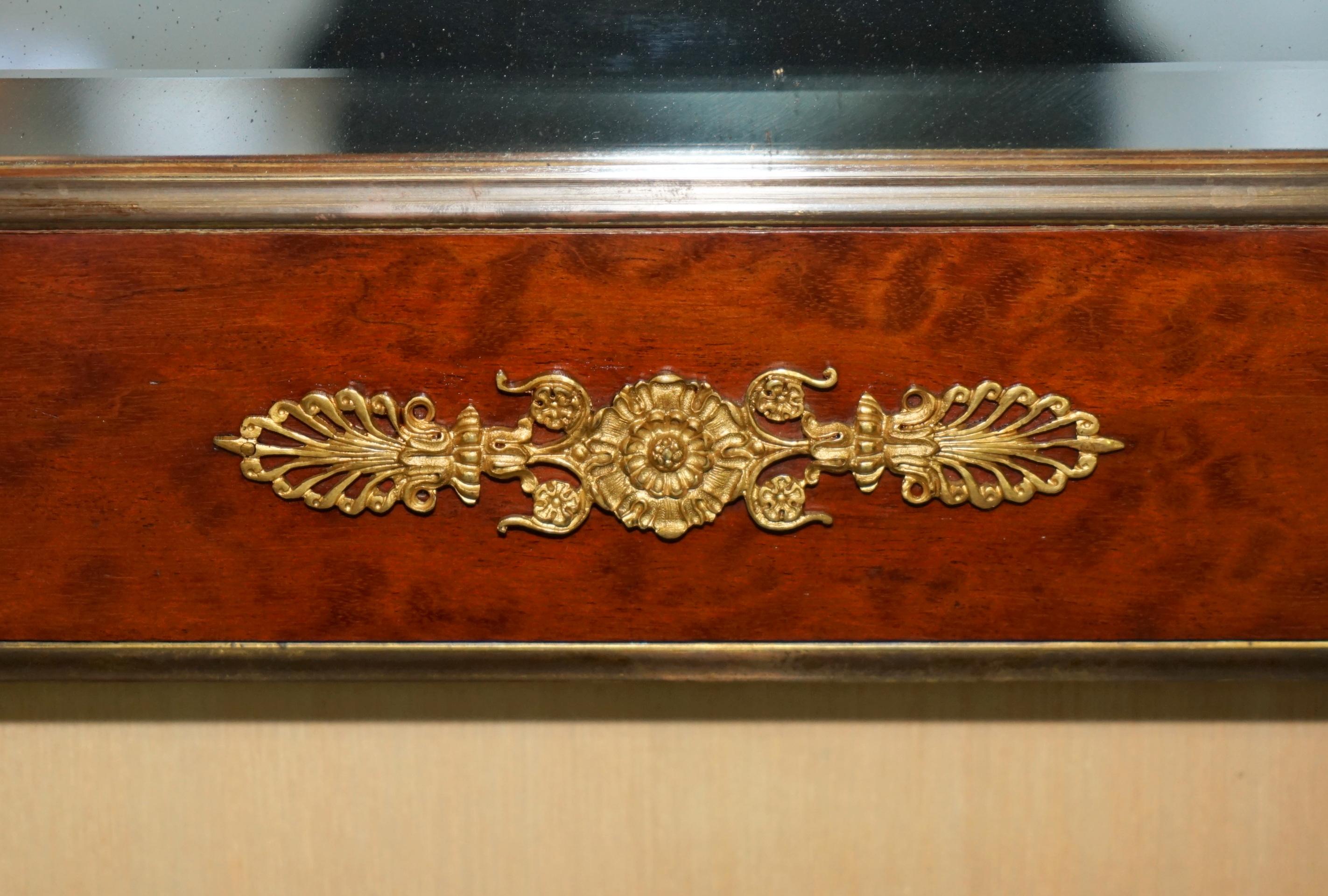 SUBLIME ANTiQUE 1860 BURR WALNUT & GILT BRASS LOUIS XVI FRENCH EMPIRE MIRROR For Sale 5