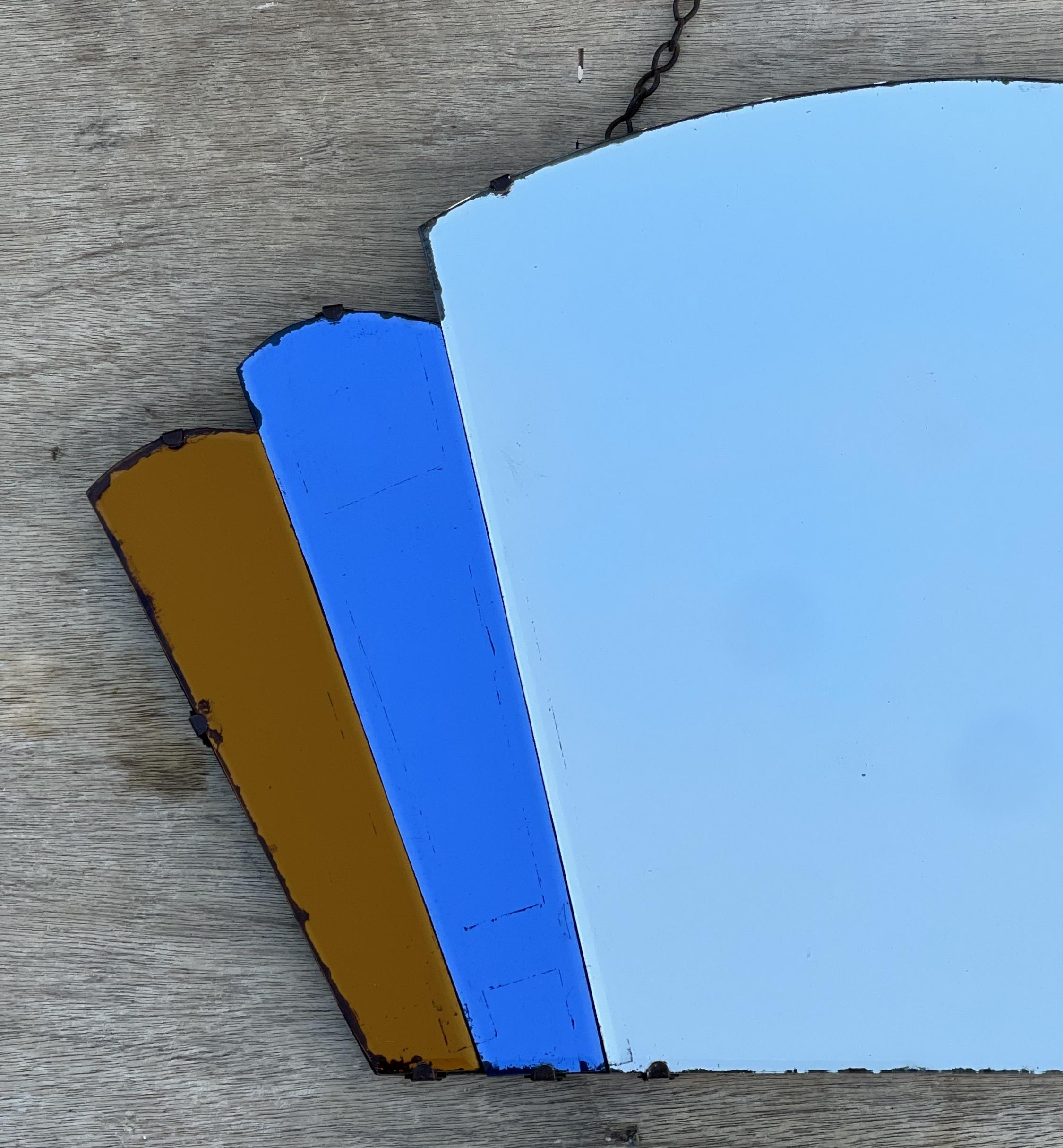 Anglais SUBLIME ANTIQUE ART DECO NEW YORK FAN MIRROR ORANGE & BLUE FOXED PLATE des années 1930 en vente