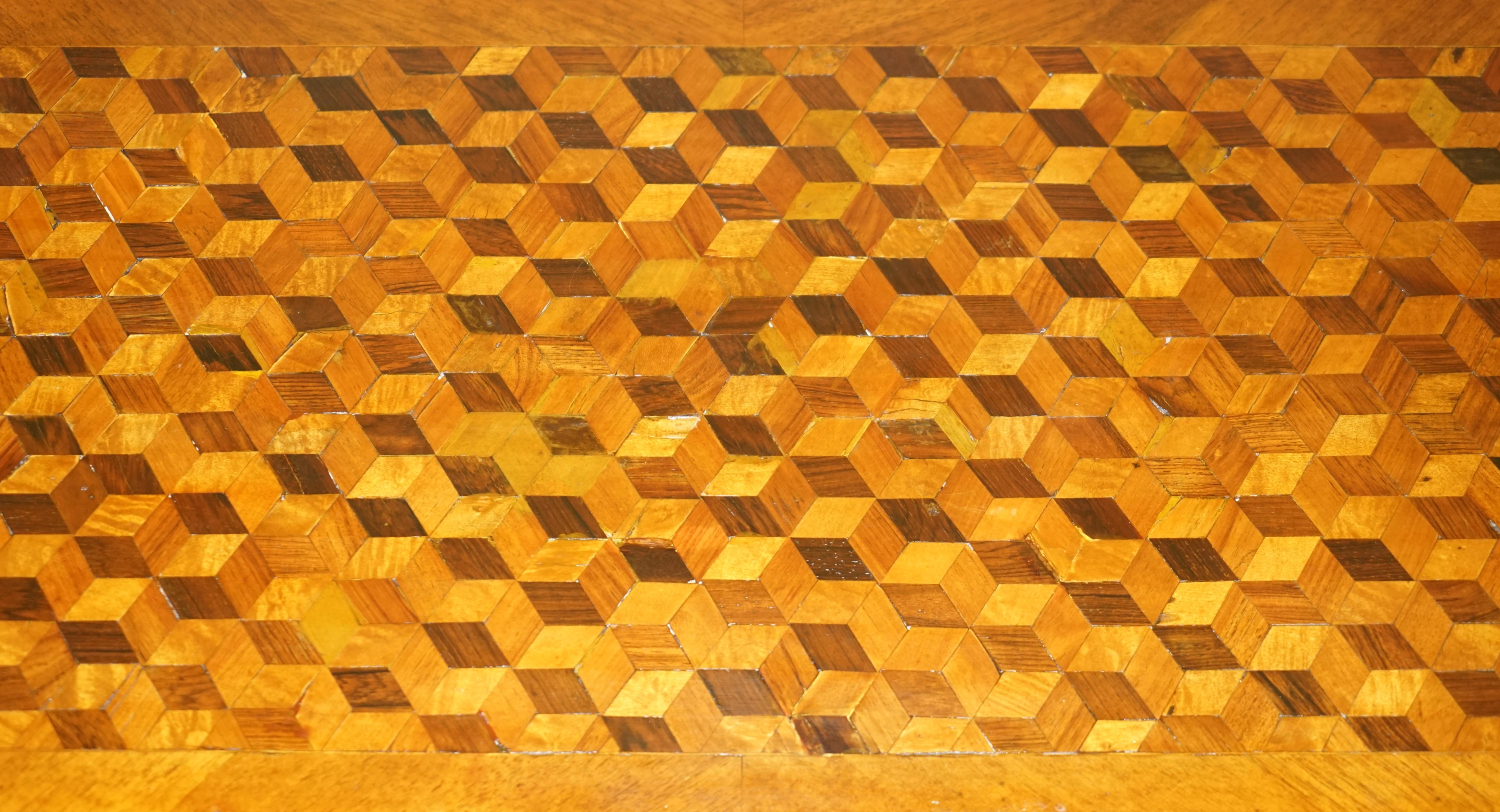 SUBLIME ANTiQUE 19TH CENTURY SPECIMEN GEOMETRIC SAMPLE WOOD INLAID COFFEE TABLE For Sale 7