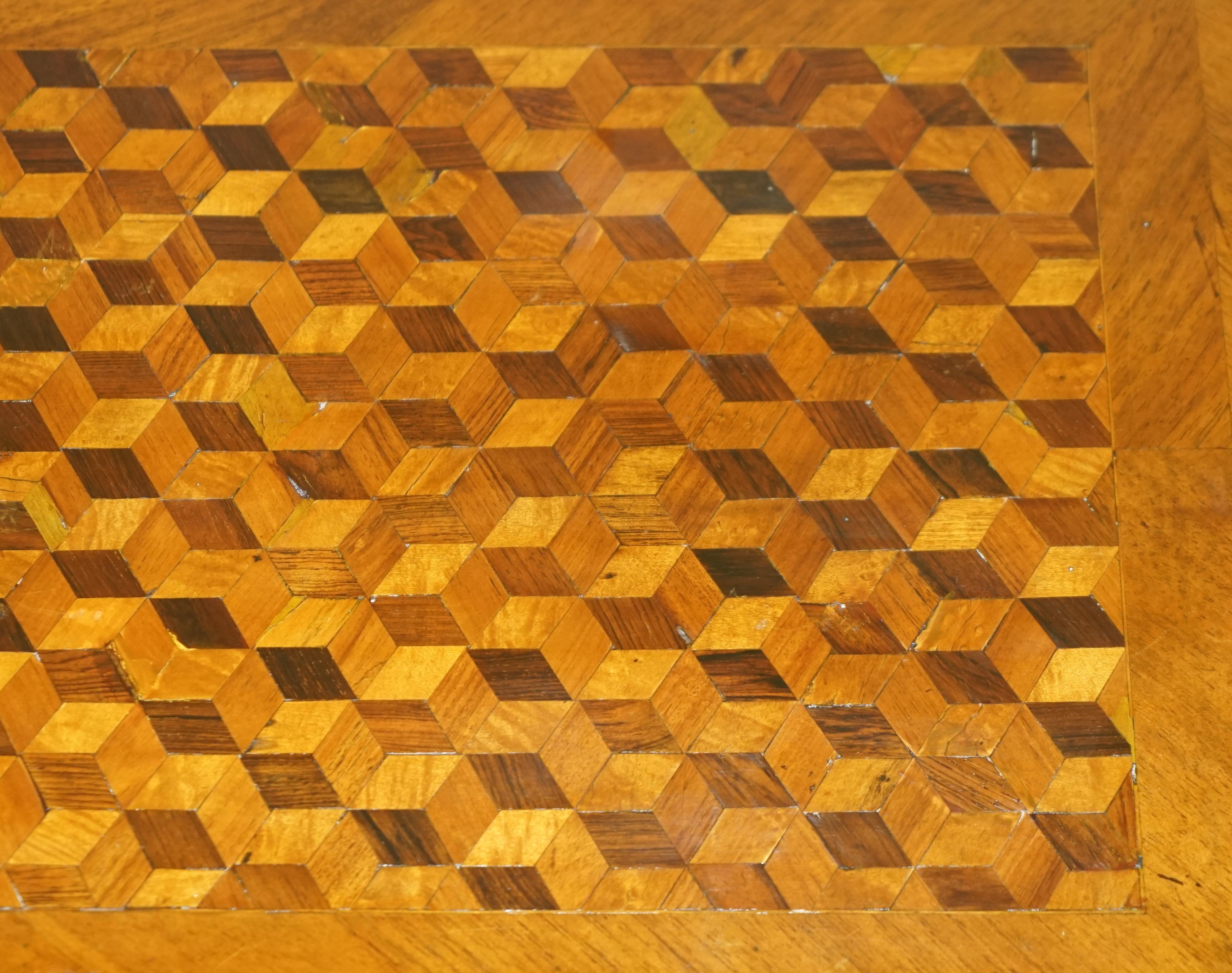 SUBLIME ANTiQUE 19TH CENTURY SPECIMEN GEOMETRIC SAMPLE WOOD INLAID COFFEE TABLE For Sale 8
