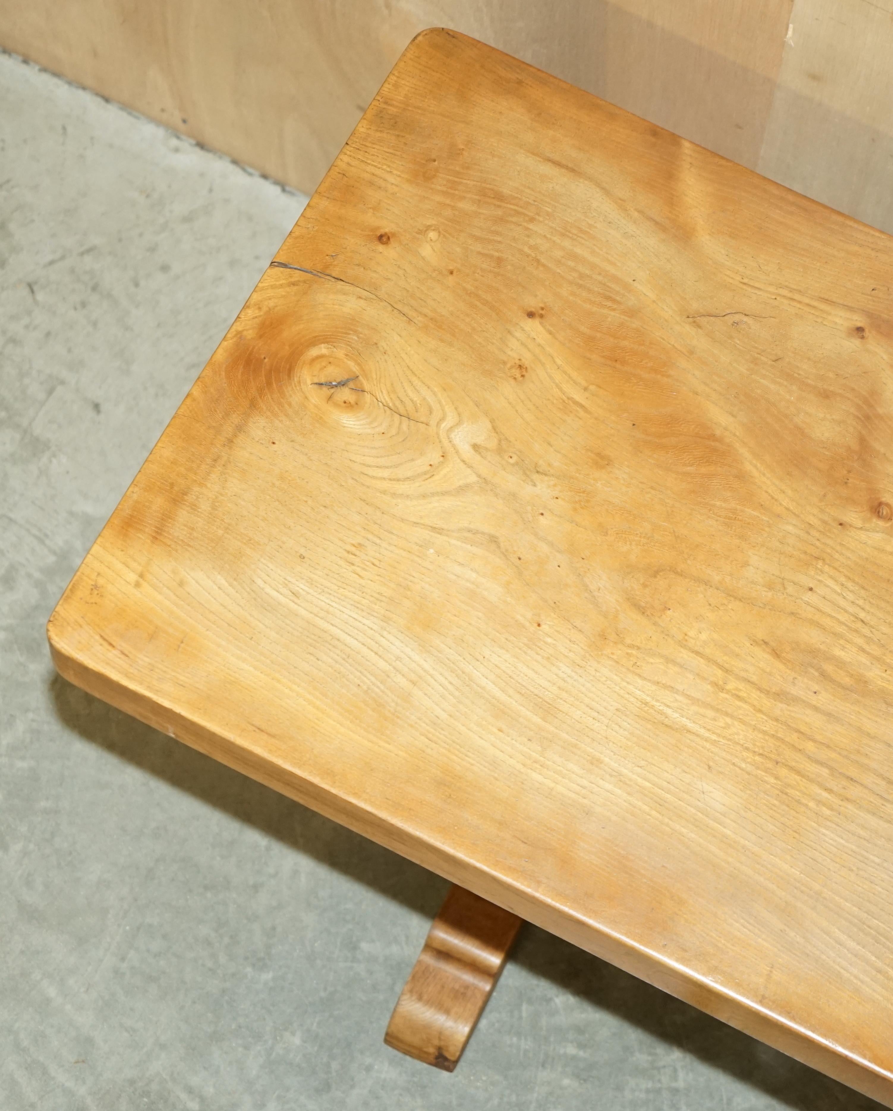 SUBLIME TABLE A DINER ANTiQUE ANGLAISE CIRCA 1880 CHÊNE BOURBEUX A UNE PLANCHE REFECTOIRE en vente 5