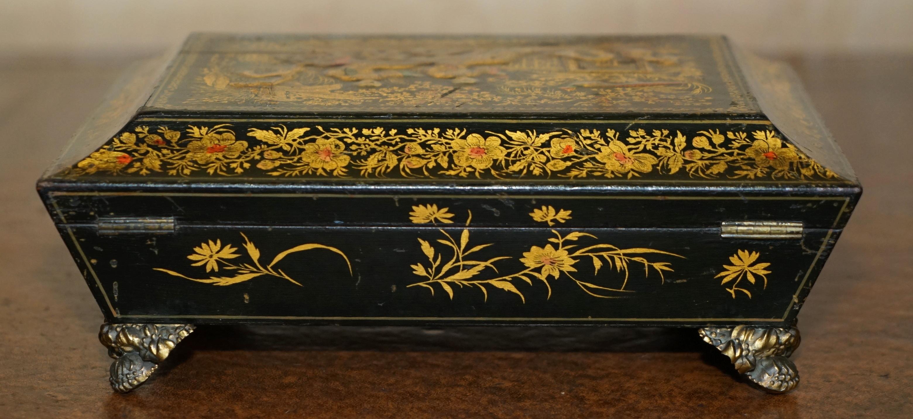 SUBLIME ANTIQUE ENGLiSH GEORGIAN 1820 CHINESE CHINOISERIE PENWORK JEWELLERY BOX For Sale 3