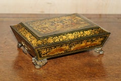 SUBLIME ANTIQUE ENGLiSH GEORGIAN 1820 CHINESE CHINOISERIE PENWORK JEWELLERY BOX