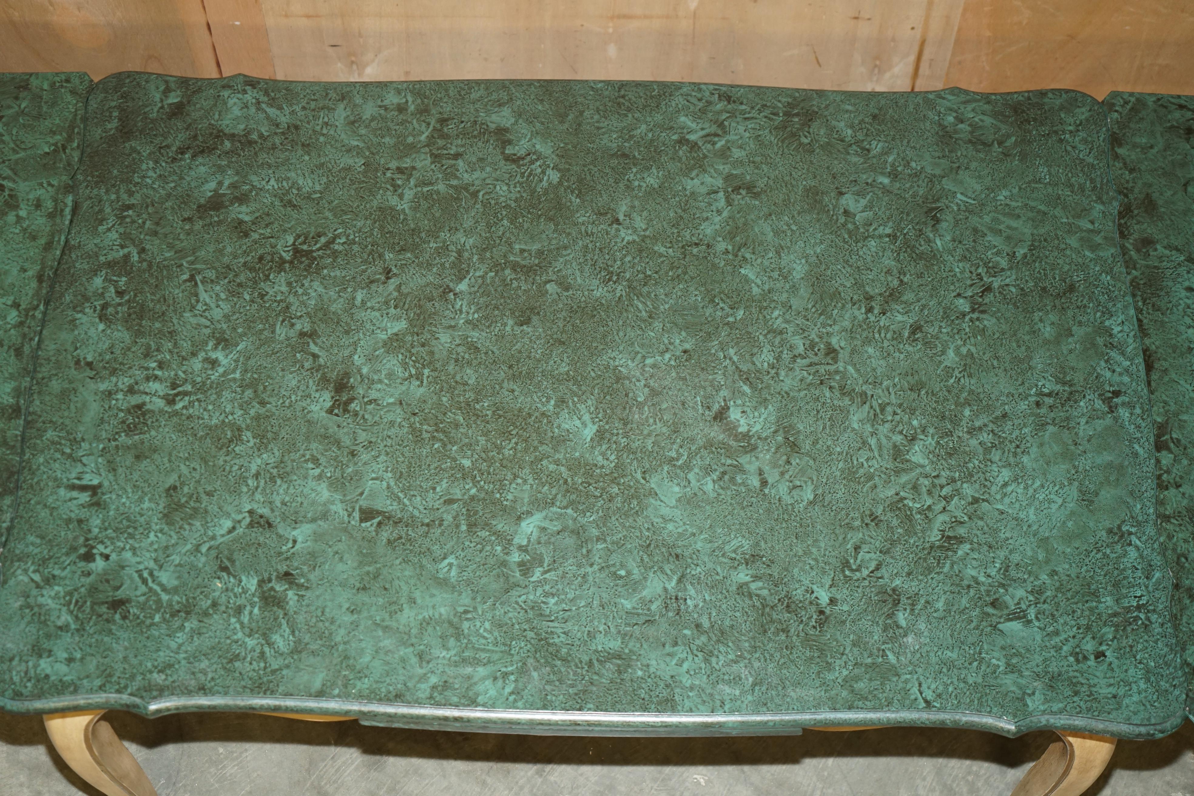 SUBLIME ANTIQUE FRENCH 1870 EXTENDING DiNING TABLE FAUX PAINTED MALACHITE TOP For Sale 11